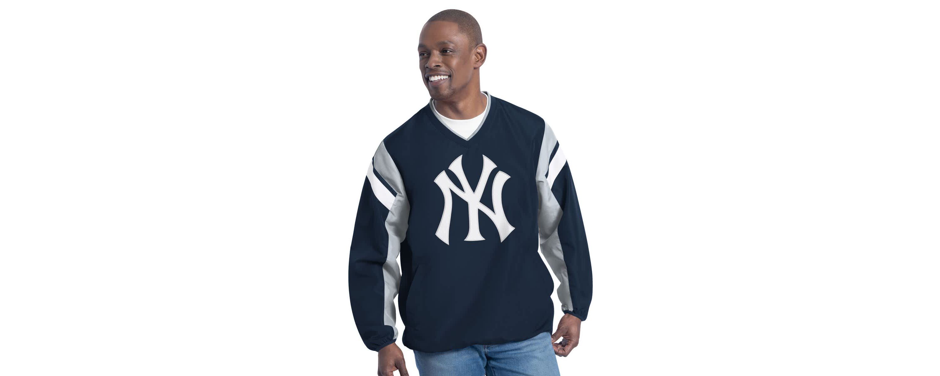 MLB New York Yankees Double Coverage V-Neck Pullover