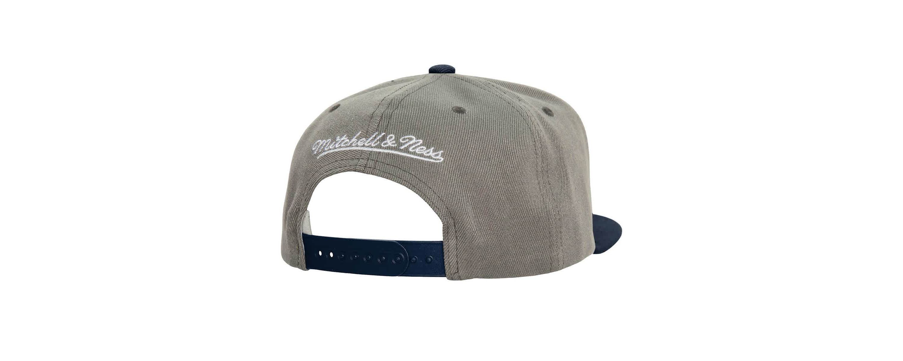 MLB Atlanta Braves Basic Flip Snapback Hat