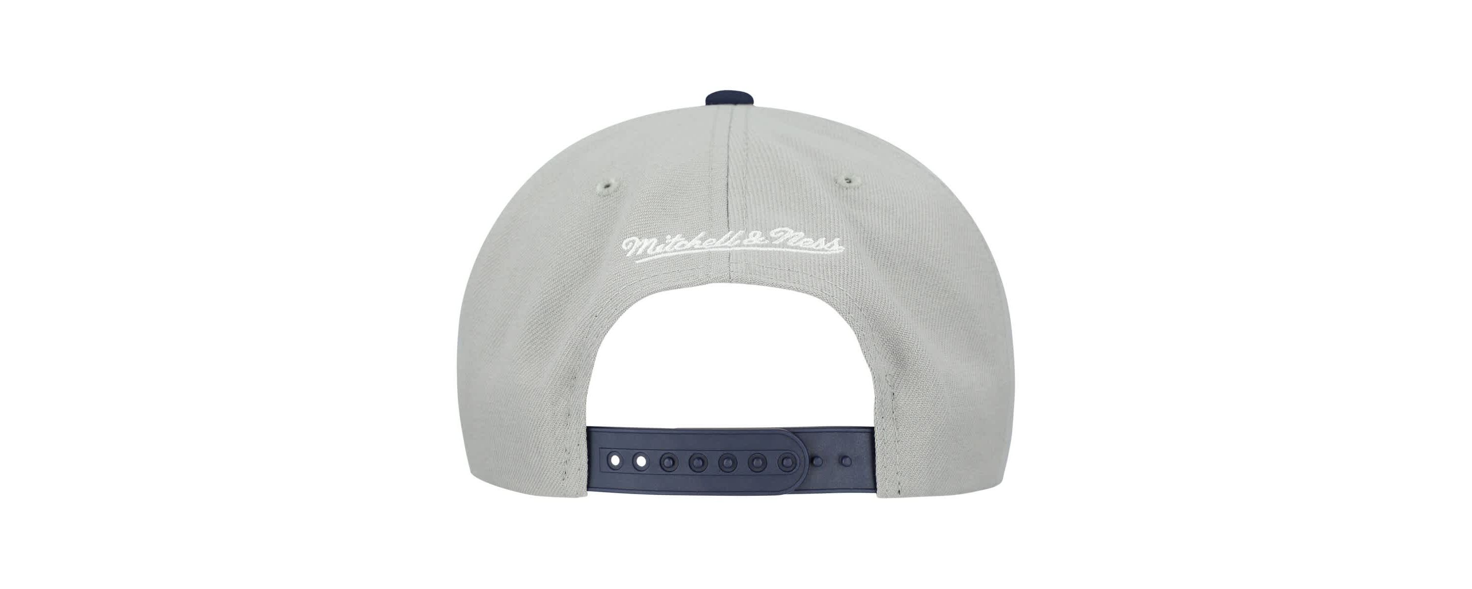 MLB Atlanta Braves Basic Flip Snapback Hat
