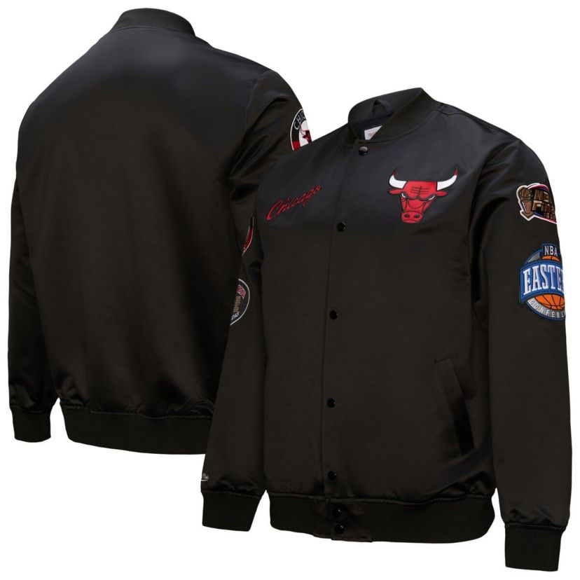 NBA Chicago Bulls Hardwood Classics Blackout Collection Satin Full-Zip Jacket