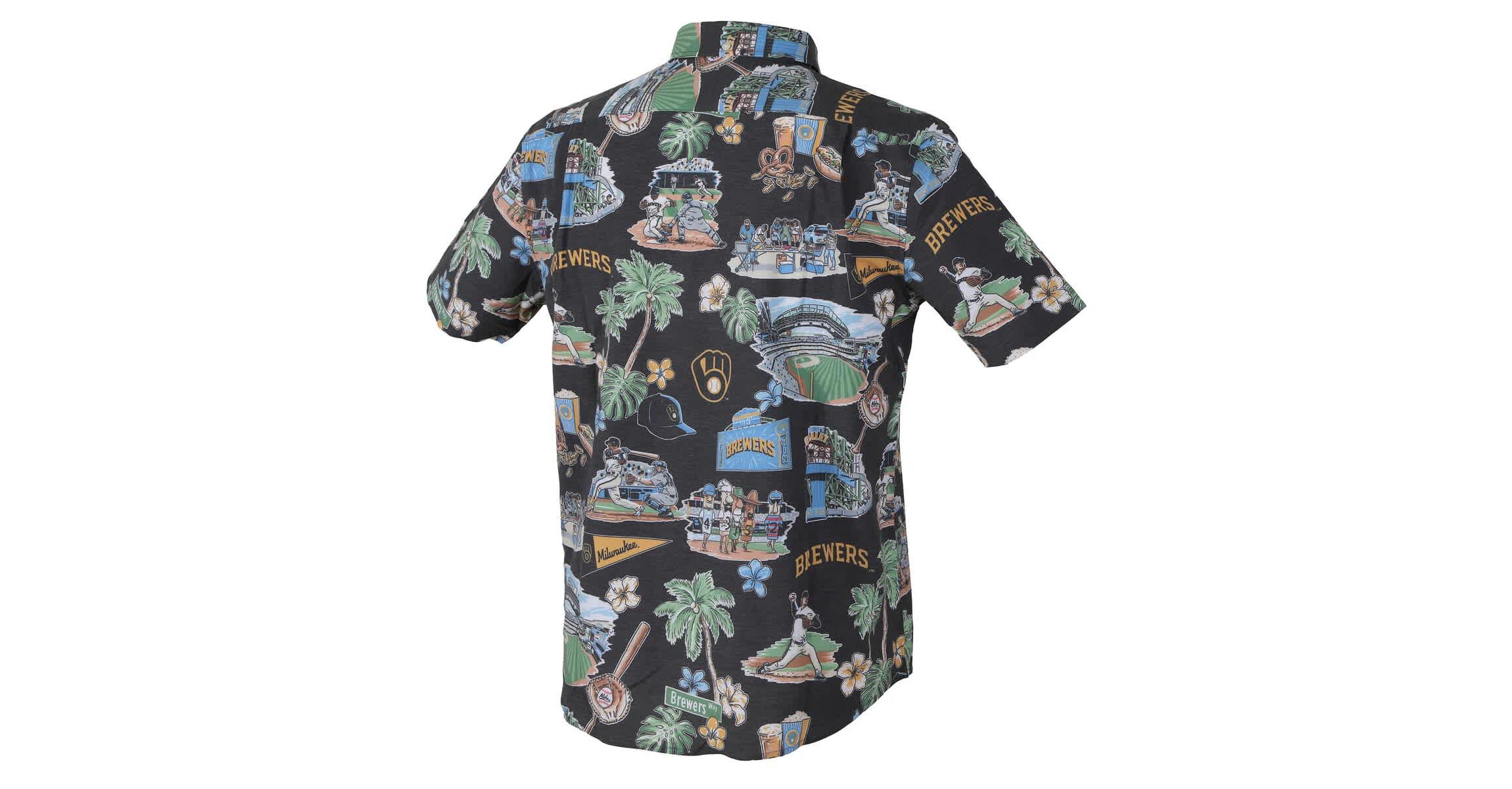 MLB Milwaukee Brewers Scenic Tri-Blend Button-Down Shirt