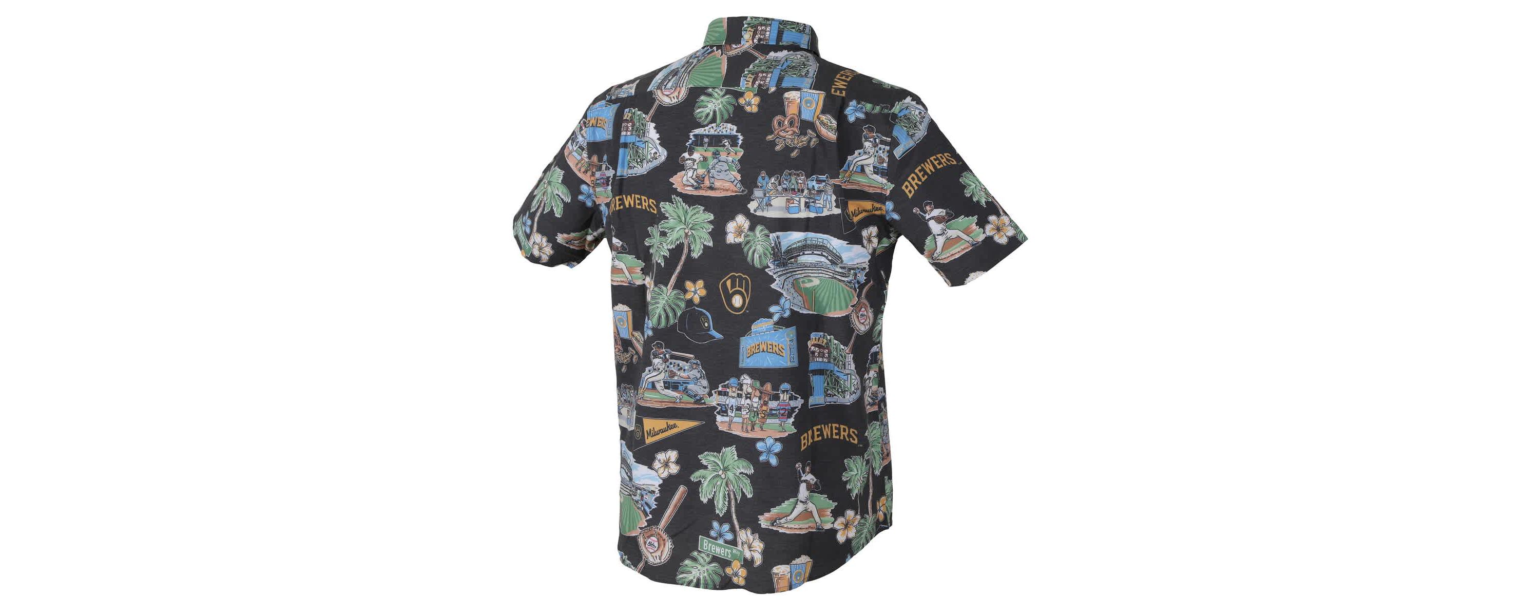 MLB Milwaukee Brewers Scenic Tri-Blend Button-Down Shirt