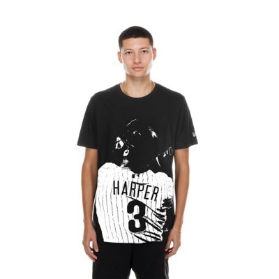 New Era Men's MLB Bryce Harper Philadelphia Phillies Oversized Graphic T-Shirt, Black, 2XL