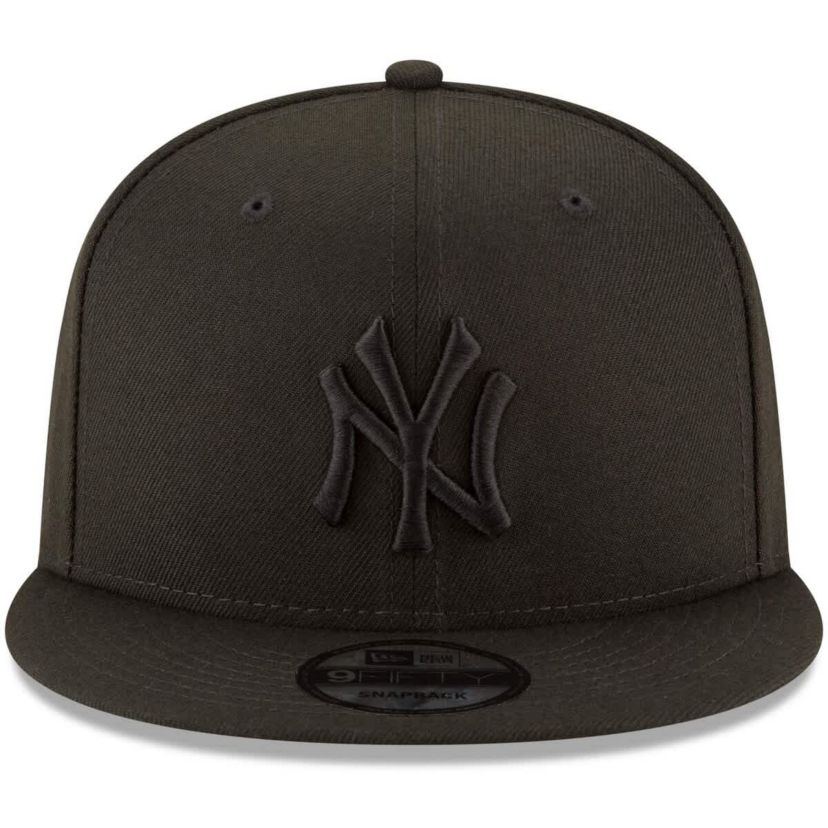 MLB New York Yankees on 9FIFTY Team Snapback Adjustable Hat - Black