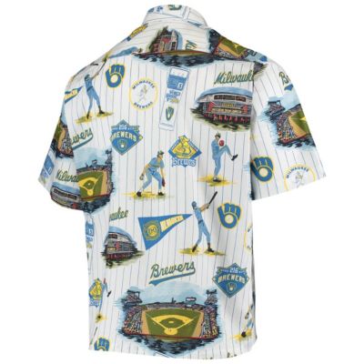 MLB Milwaukee Brewers Scenic Button-Up Shirt