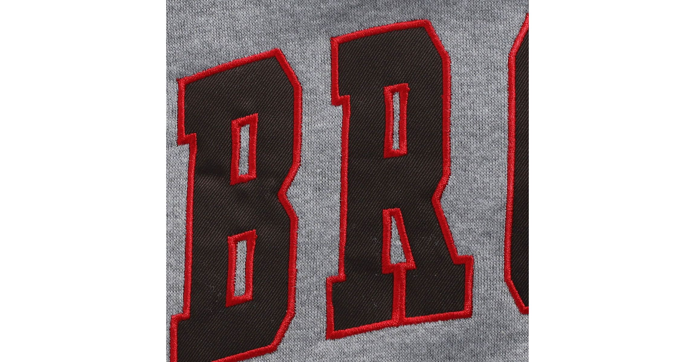Brown Bears NCAA ed Bears Arch & Logo Tackle Twill Pullover Sweatshirt