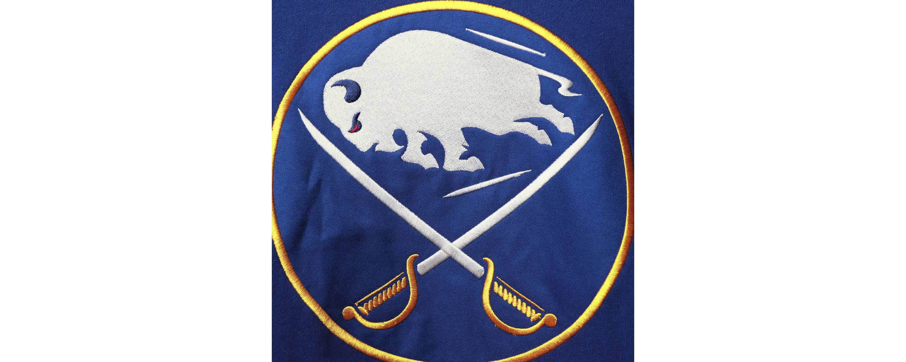 NHL Buffalo Sabres Superior Lacer Pullover Hoodie