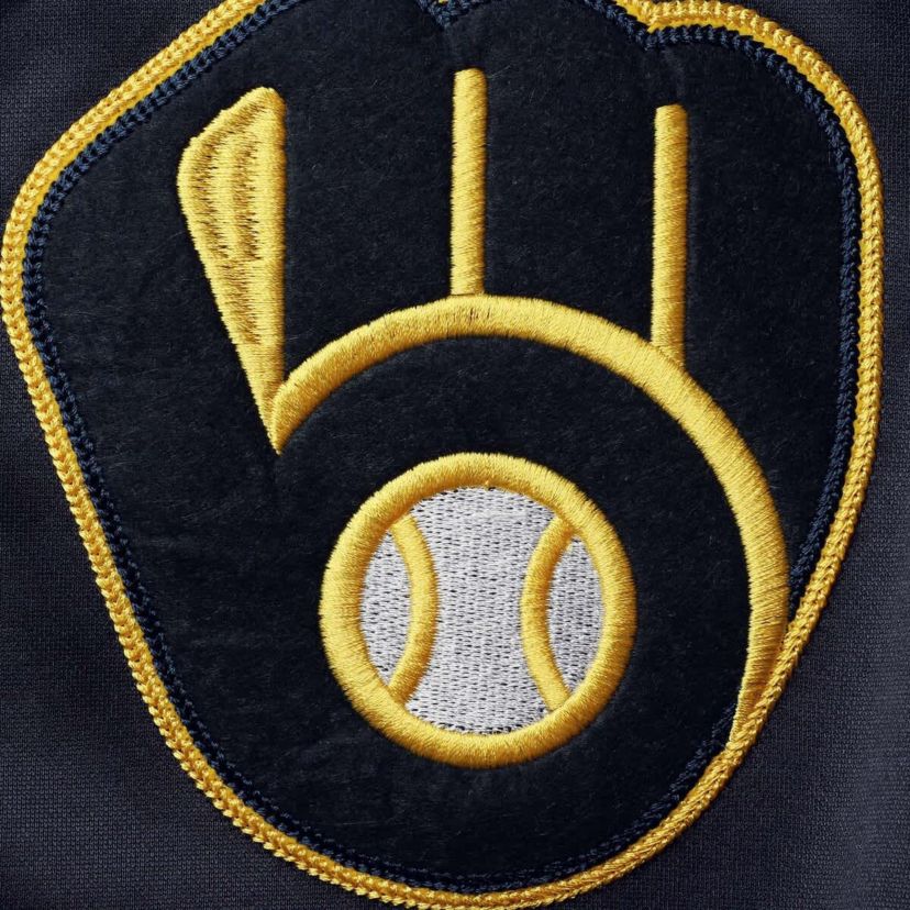 MLB Milwaukee Brewers Team Full-Zip Hoodie