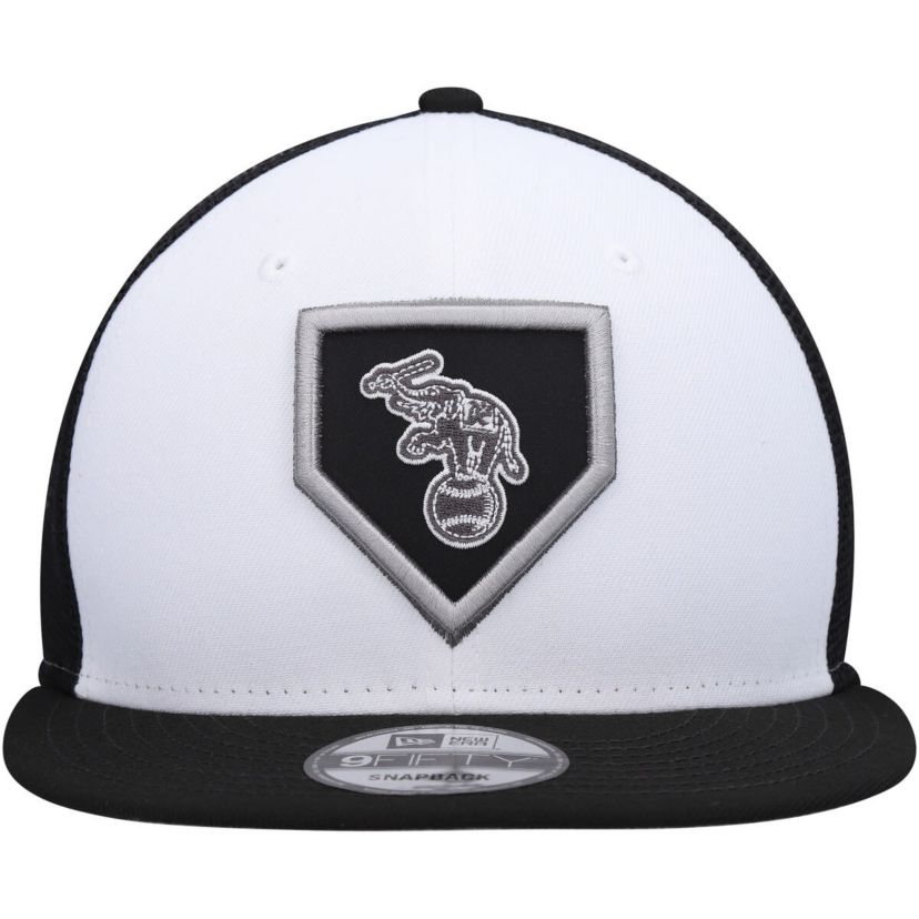 Cooperstown Teams White/Black Oakland Athletics 2022 Clubhouse Trucker 9FIFTY Snapback Hat