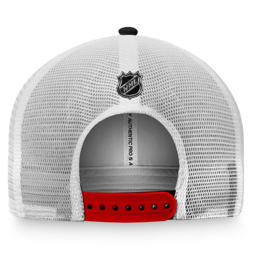 NHL Fanatics Black/White Chicago Blackhawks Authentic Pro Rink Trucker Snapback Hat