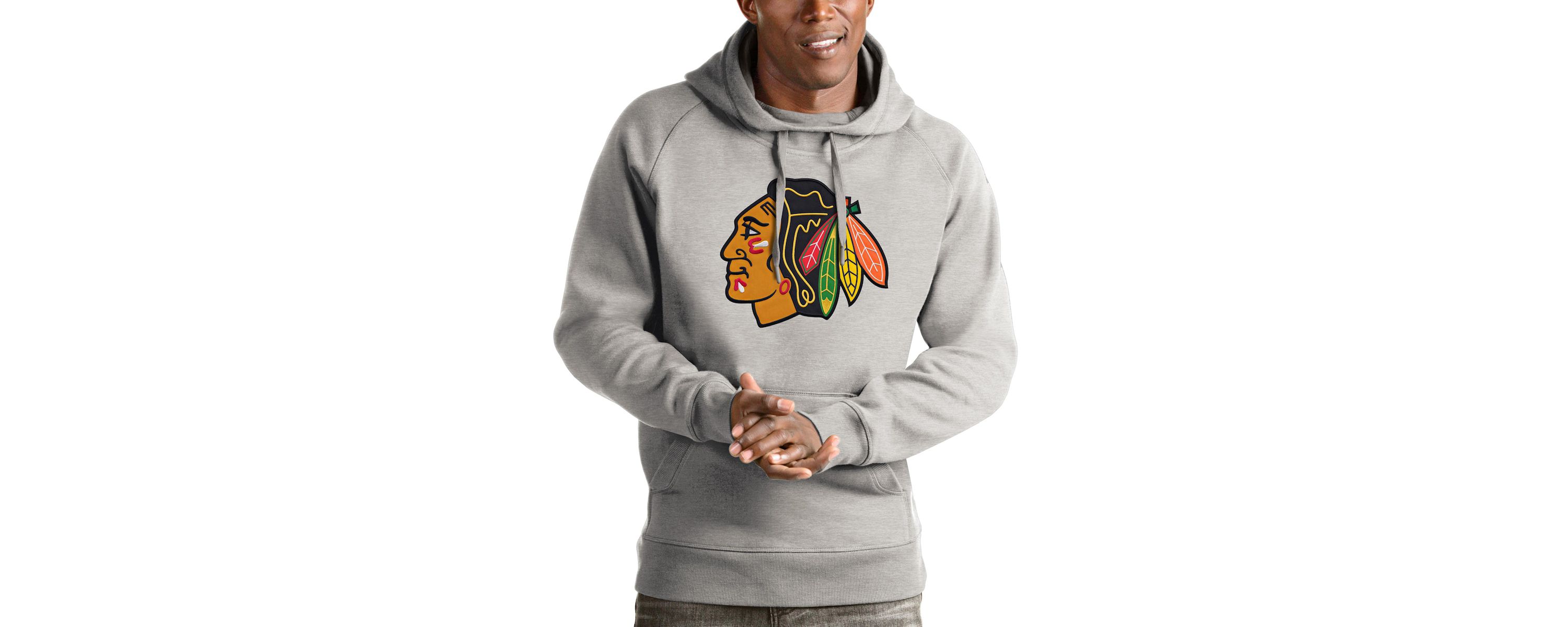 NHL ed Chicago Blackhawks Logo Victory Pullover Hoodie