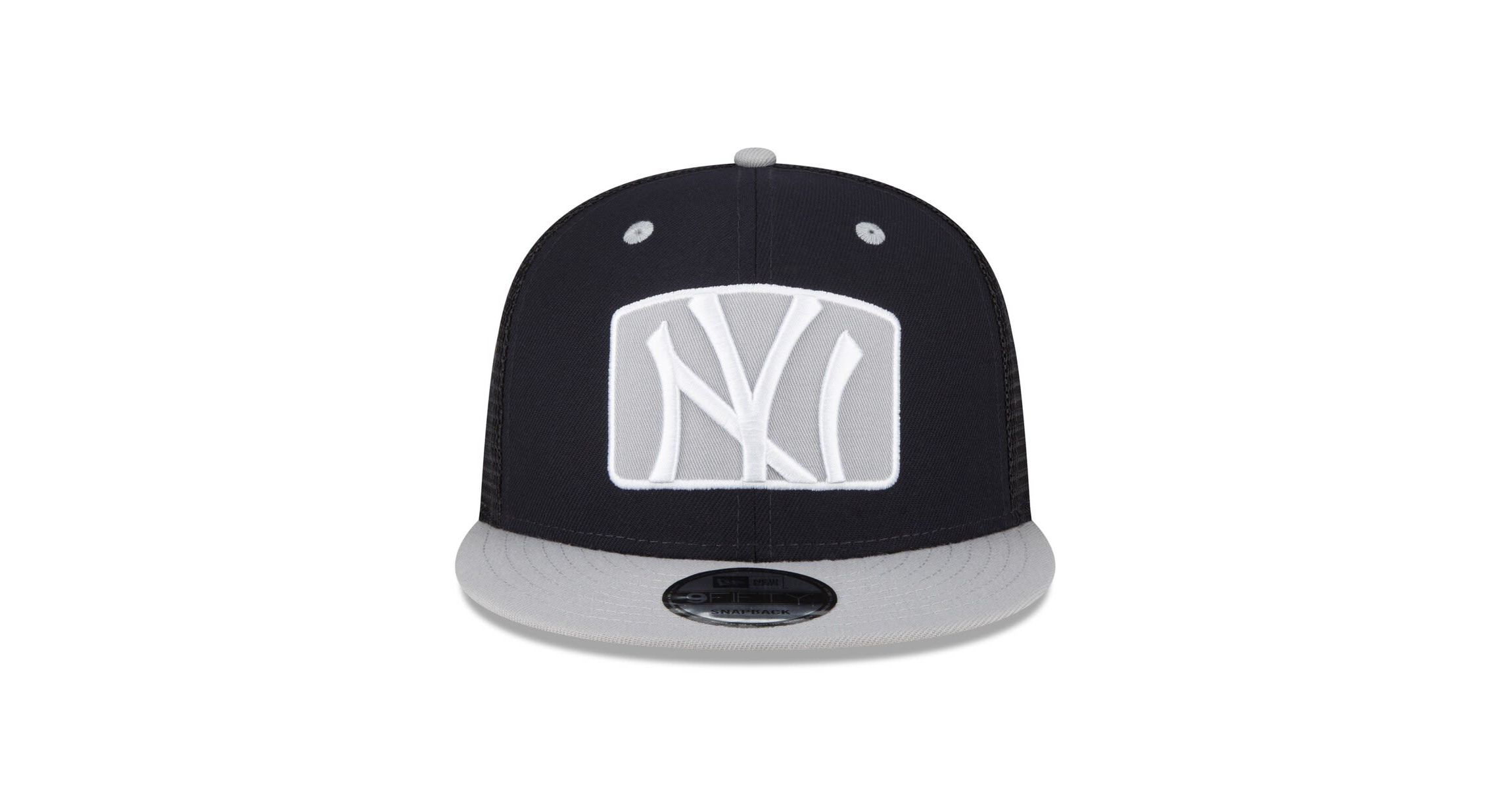 MLB New York Yankees Logo Zoom Trucker 9FIFTY Snapback Hat