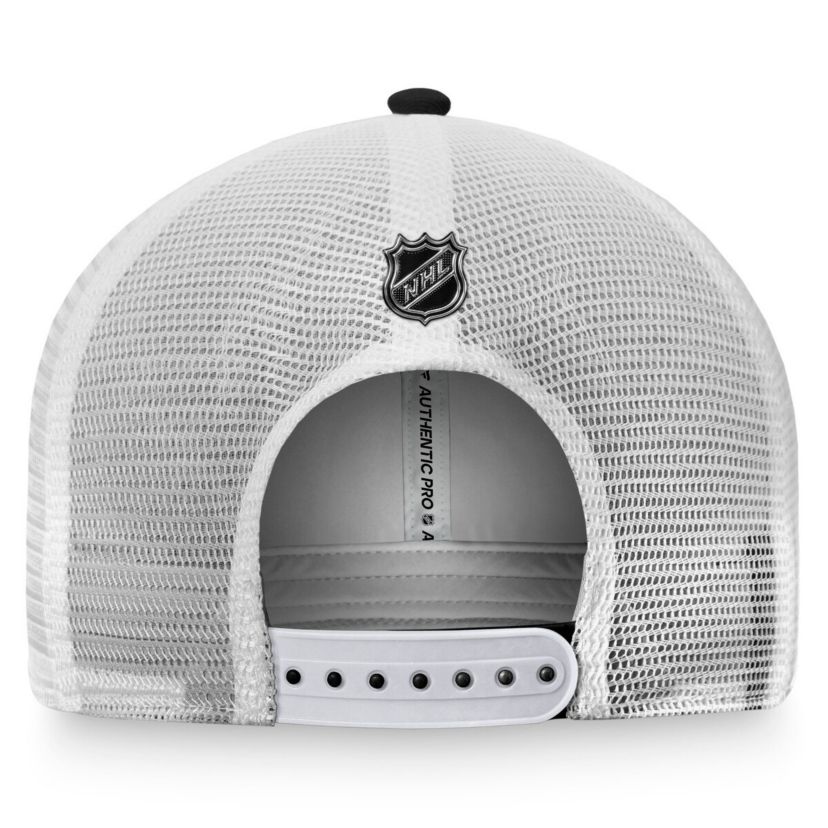 NHL Fanatics Black/White Chicago Blackhawks Authentic Pro Trucker Snapback Hat