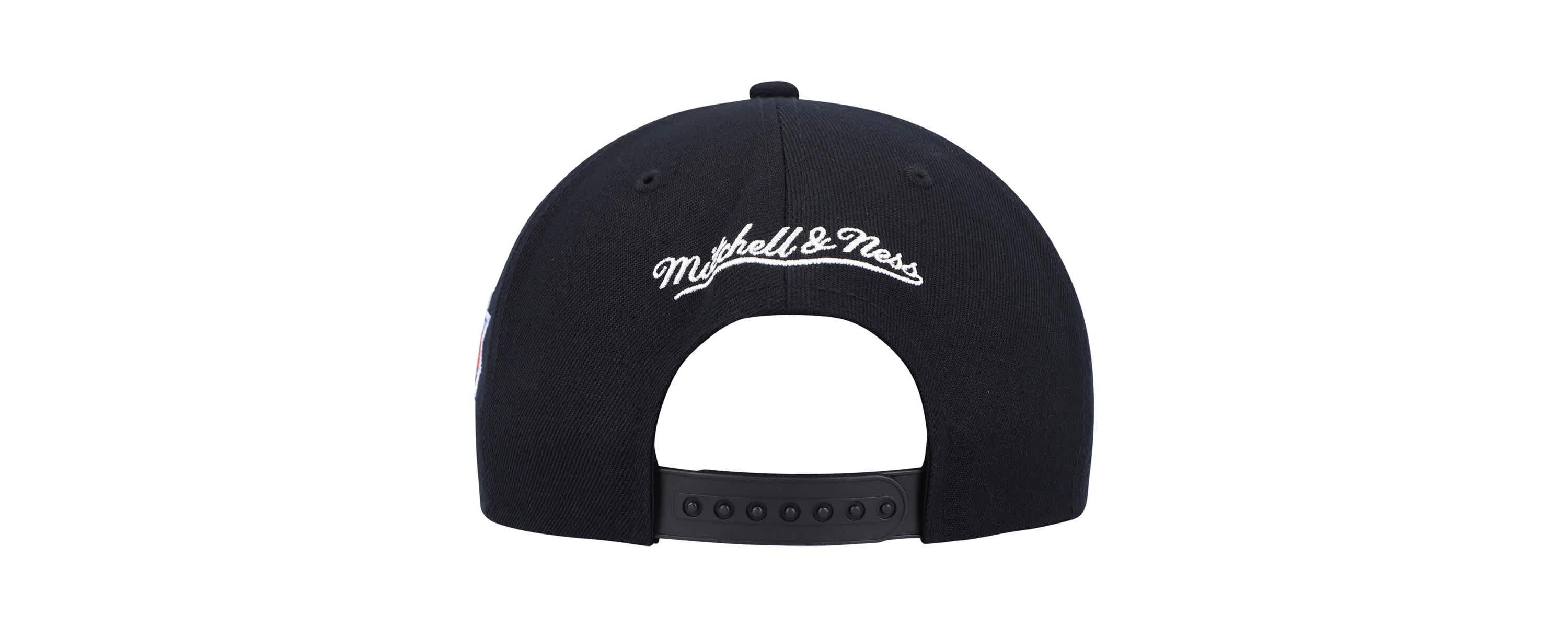 NBA New York Knicks Hardwood Classics Script 2.0 Snapback Hat