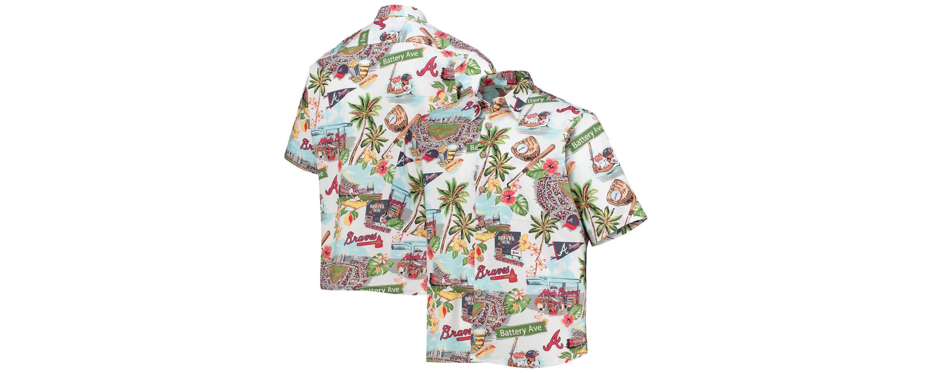 MLB Atlanta Braves Scenic Button-Up Shirt