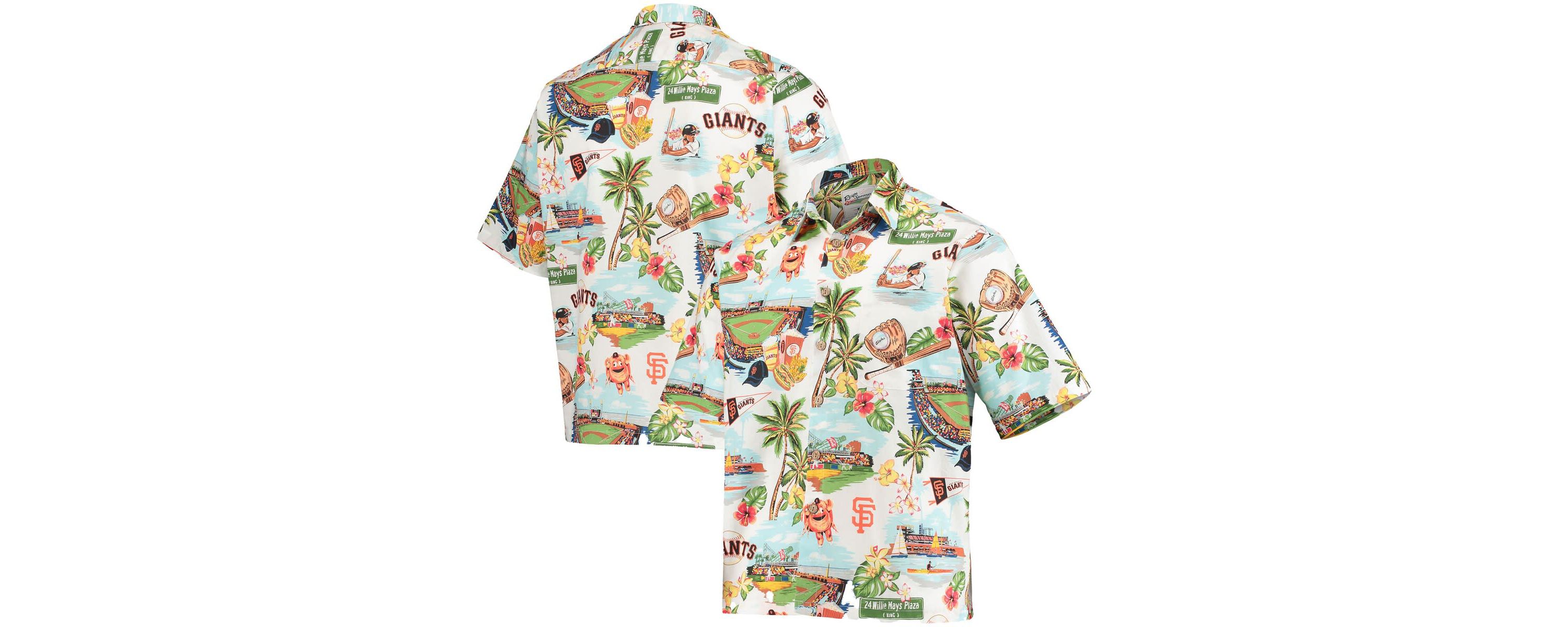 MLB San Francisco Giants Scenic Button-Up Shirt