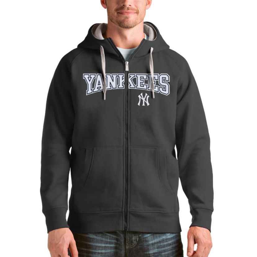 MLB New York Yankees Team Logo Victory Full-Zip Hoodie