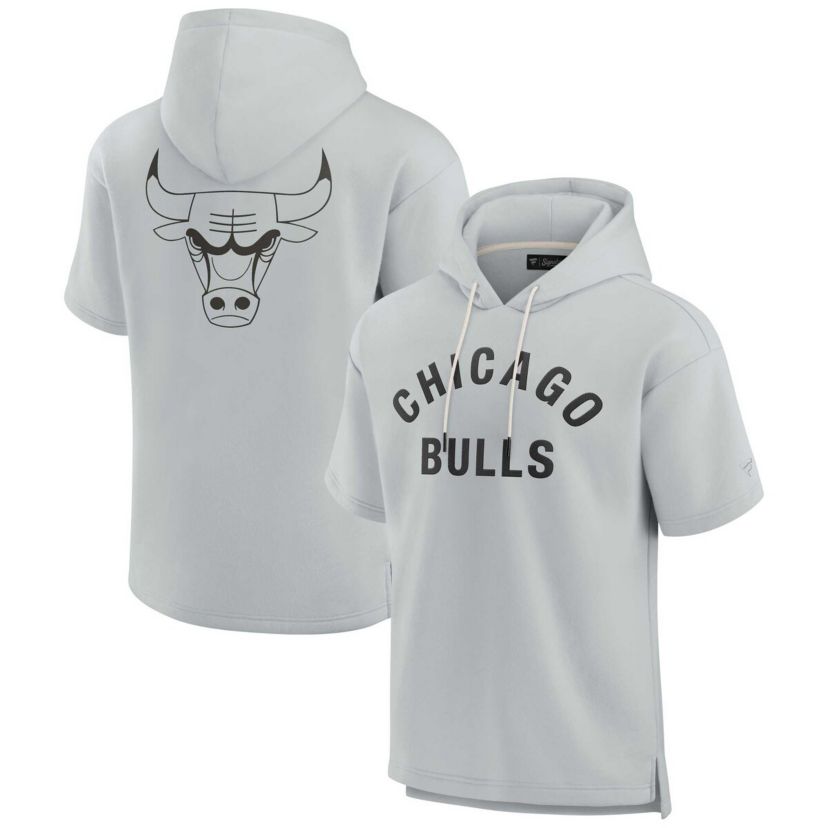 NBA Unisex Fanatics Chicago Bulls Elements Super Soft Fleece Short Sleeve Pullover Hoodie