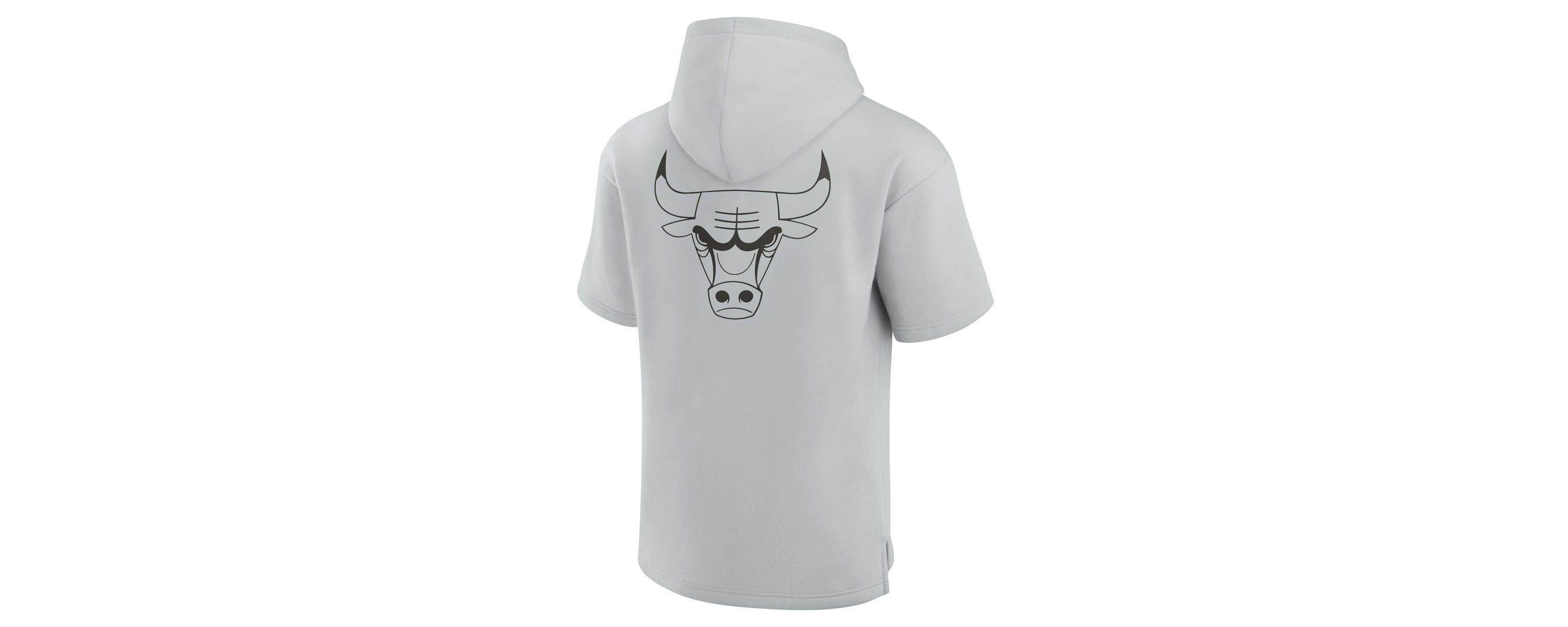 NBA Unisex Fanatics Chicago Bulls Elements Super Soft Fleece Short Sleeve Pullover Hoodie