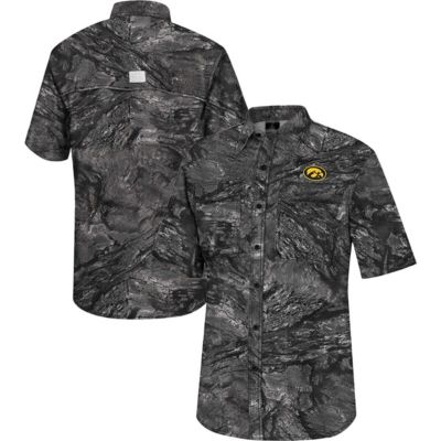 Colosseum Men's NCAA Iowa Hawkeyes Realtree Aspect Charter Full-Button Fishing Shirt, Grey, Medium