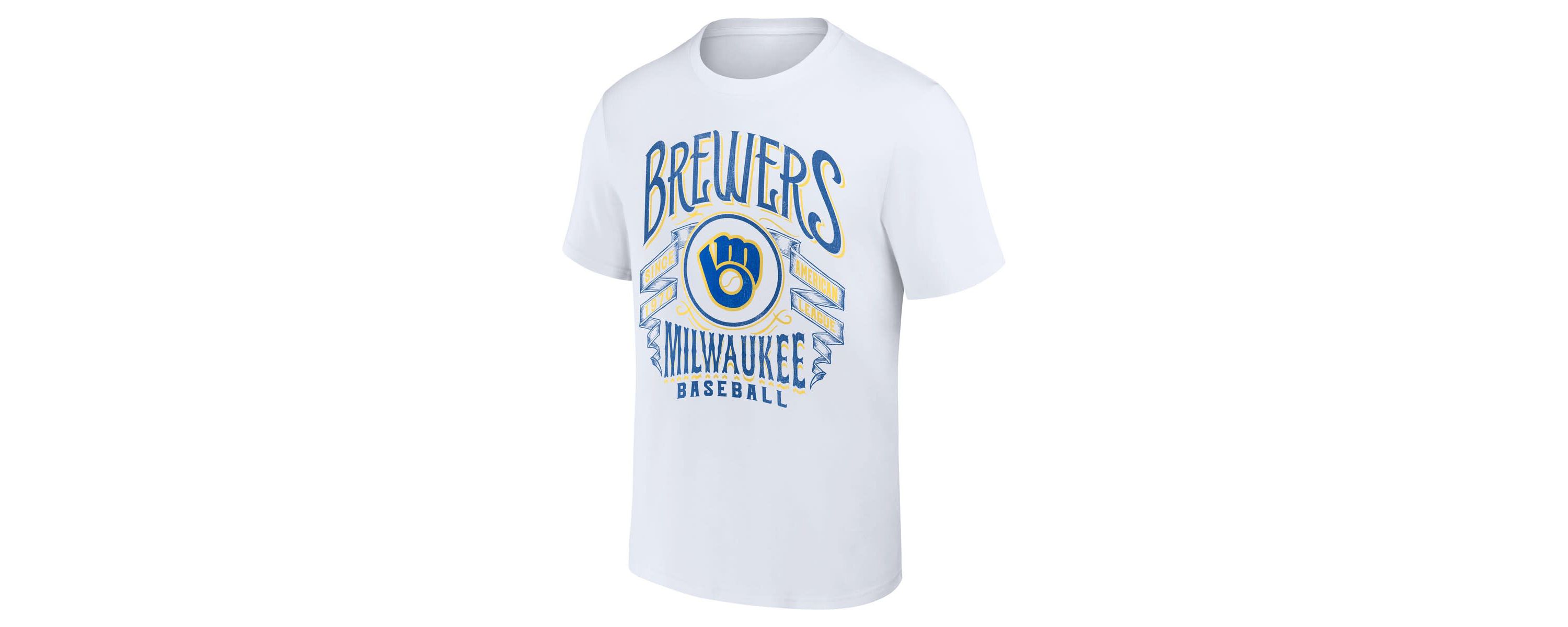 MLB Milwaukee Brewers Distressed Rock T-Shirt