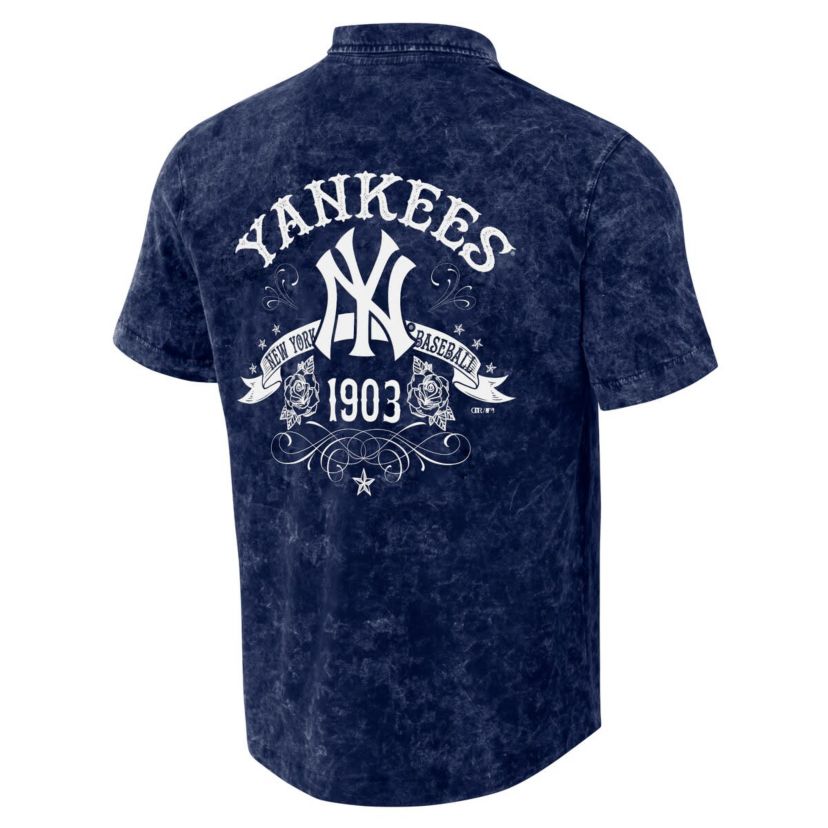 MLB New York Yankees Team Color Button-Up Shirt