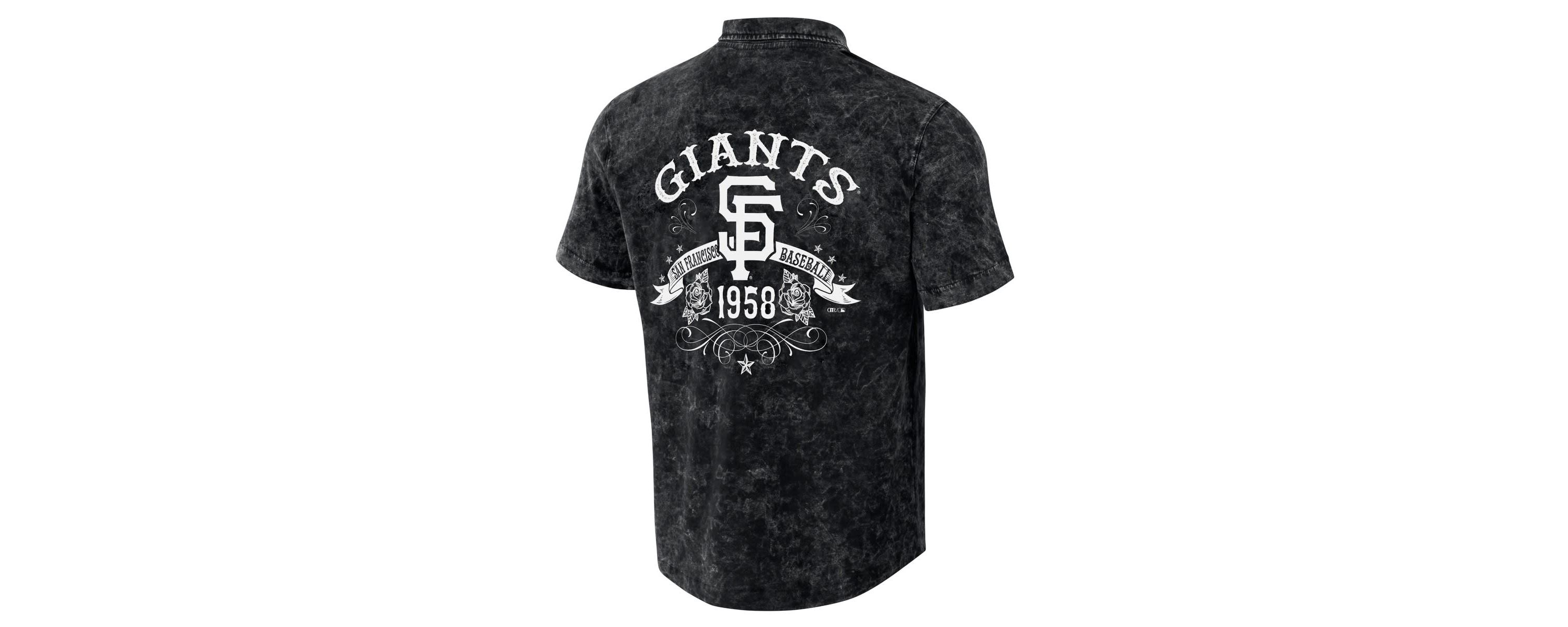 MLB San Francisco Giants Team Color Button-Up Shirt