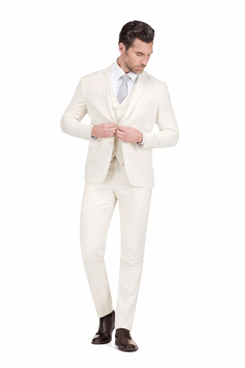 Braveman Men's Signature 3-Piece Slim Fit Suits | Belk