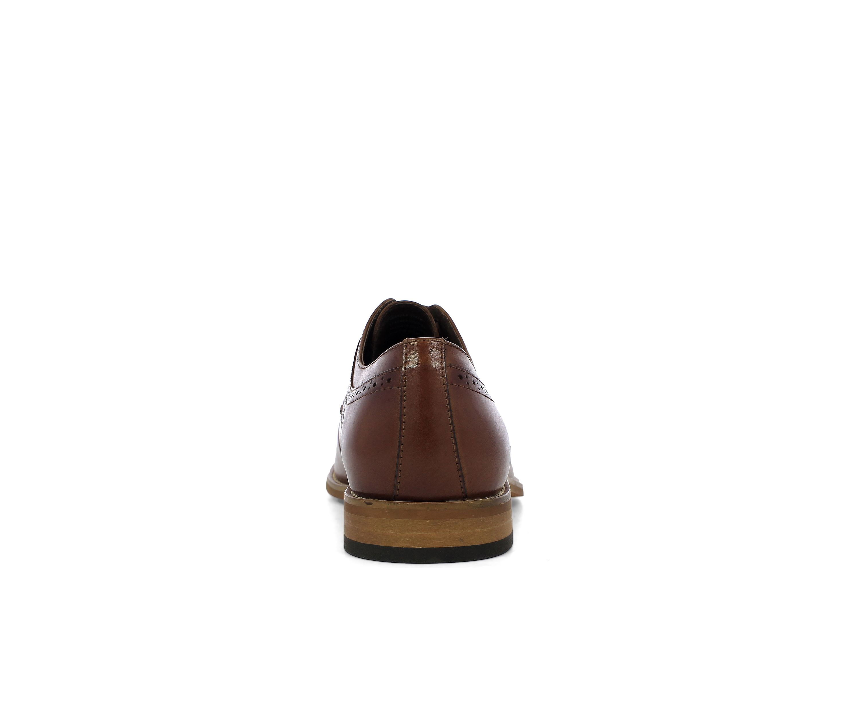 Dickinson Lace Up Oxford Shoe