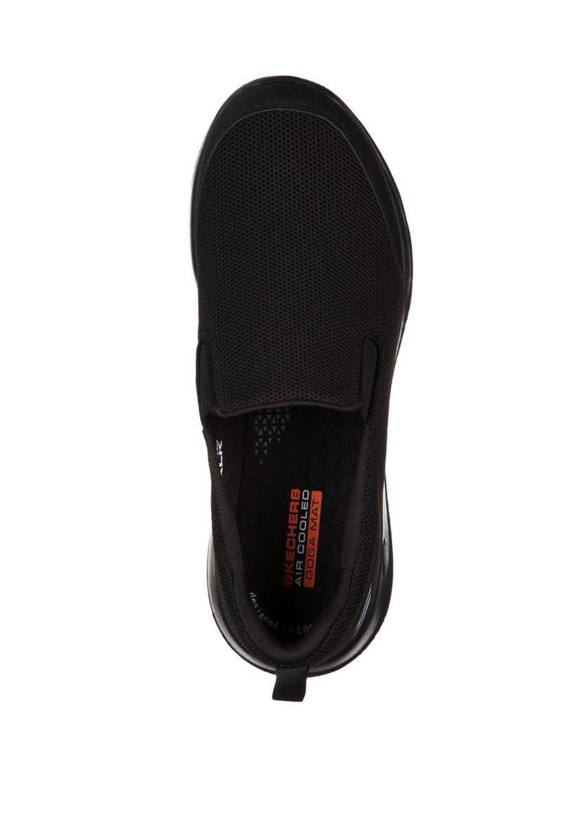 Go Walk Max Sneakers