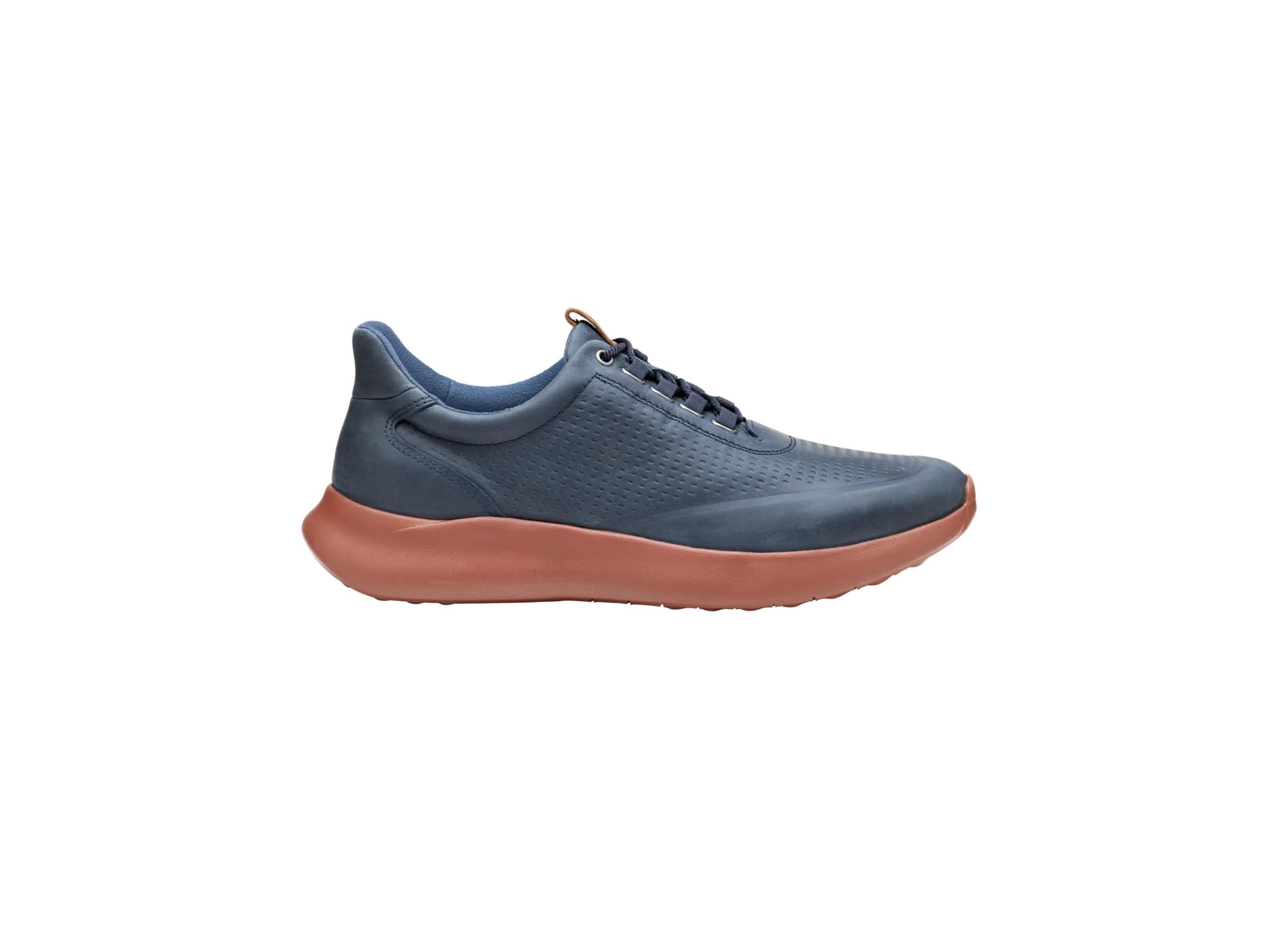 AMHERST 2.0 EMBOSSED U-THROAT