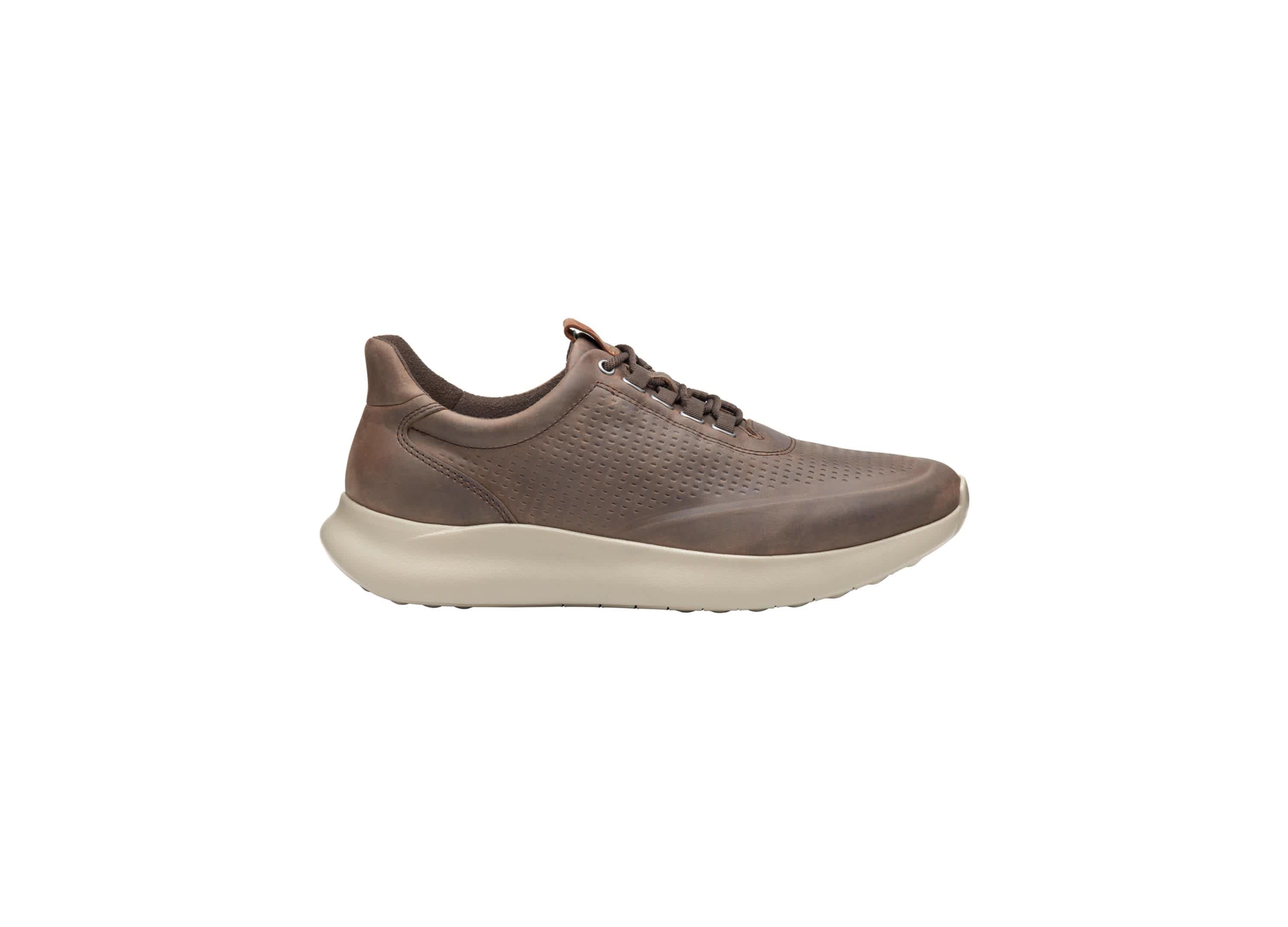 AMHERST 2.0 EMBOSSED U-THROAT