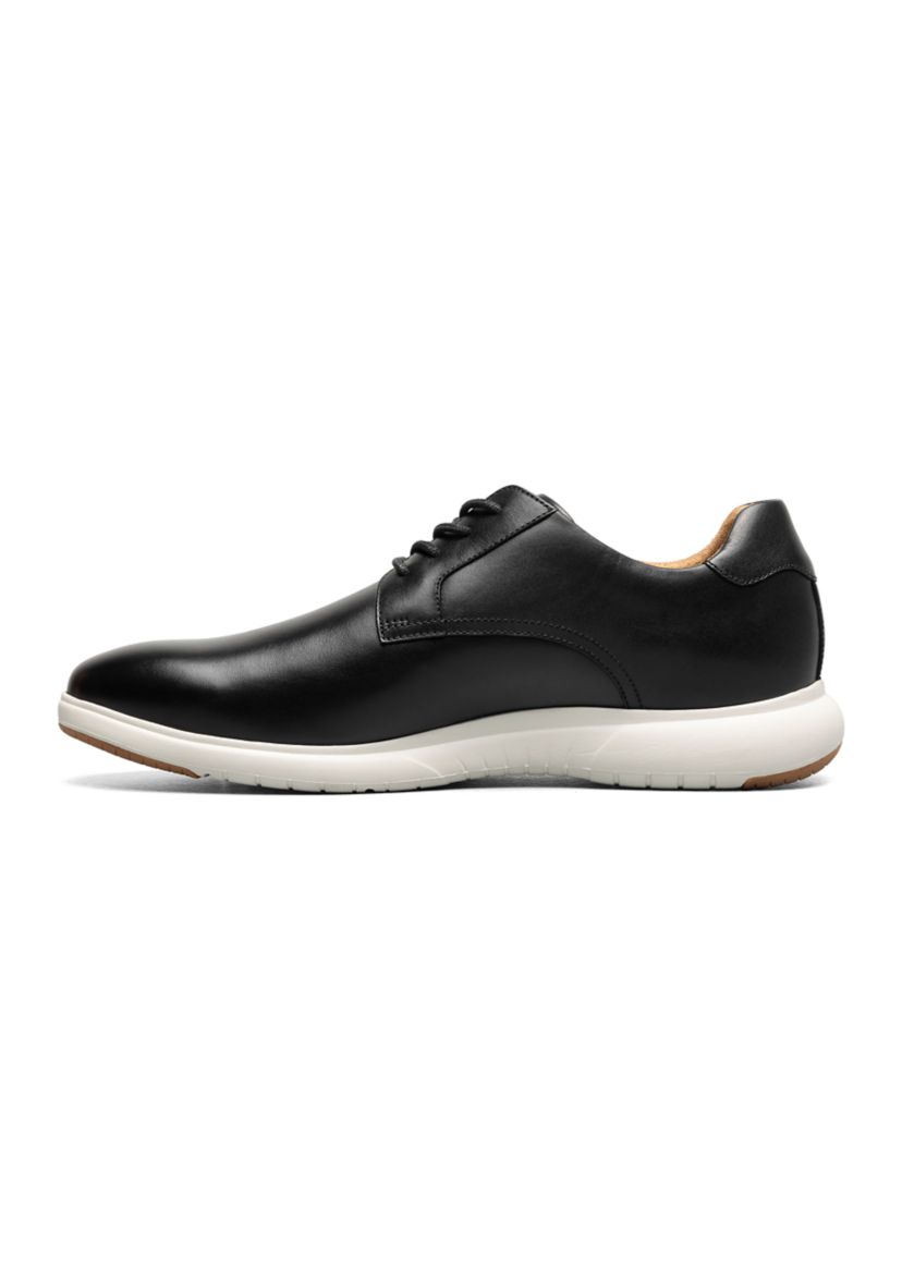 Dash Plain Toe Oxfords