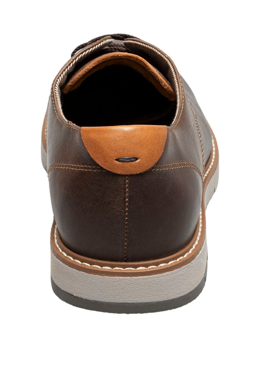 Vibe Plain Toe Oxfords