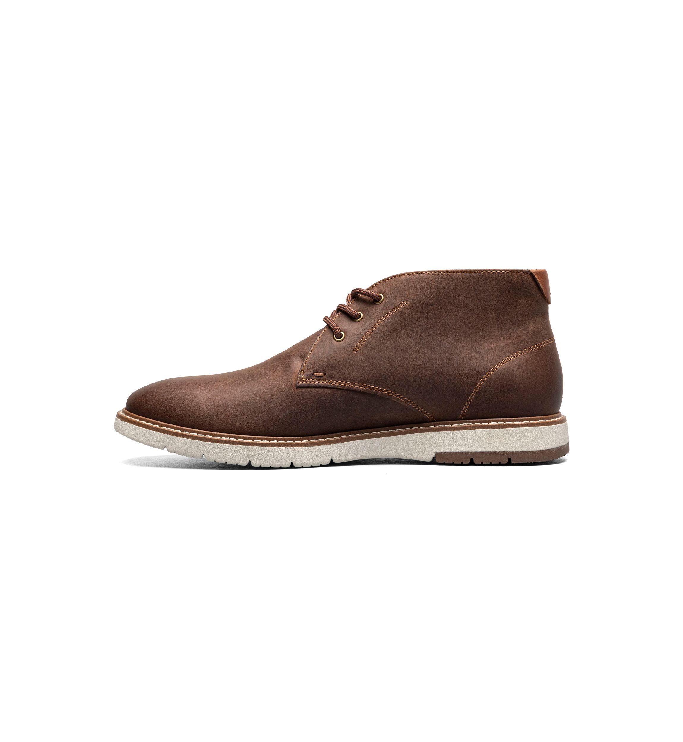 Vibe Plain Toe Chukka Boots