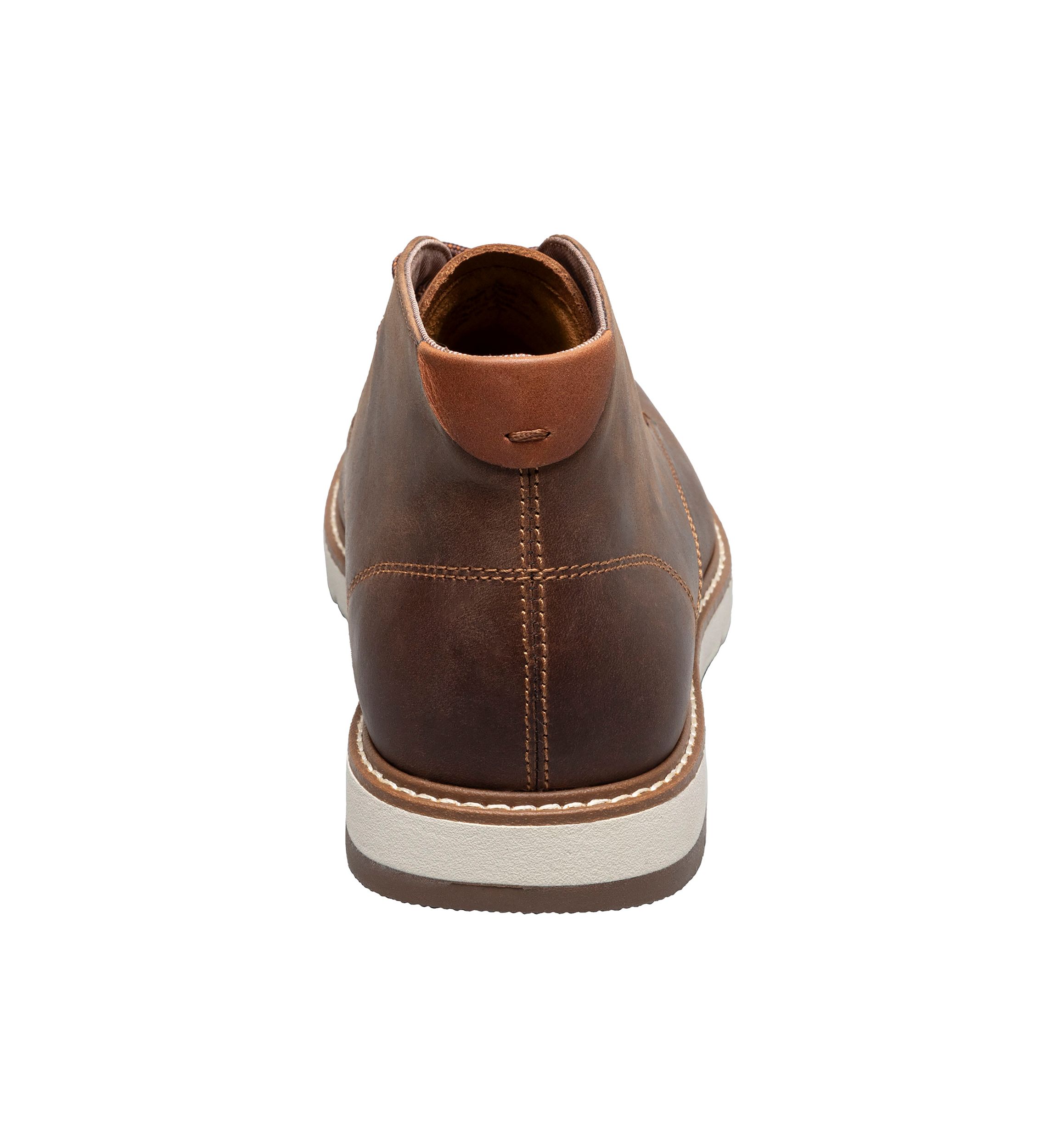 Vibe Plain Toe Chukka Boots