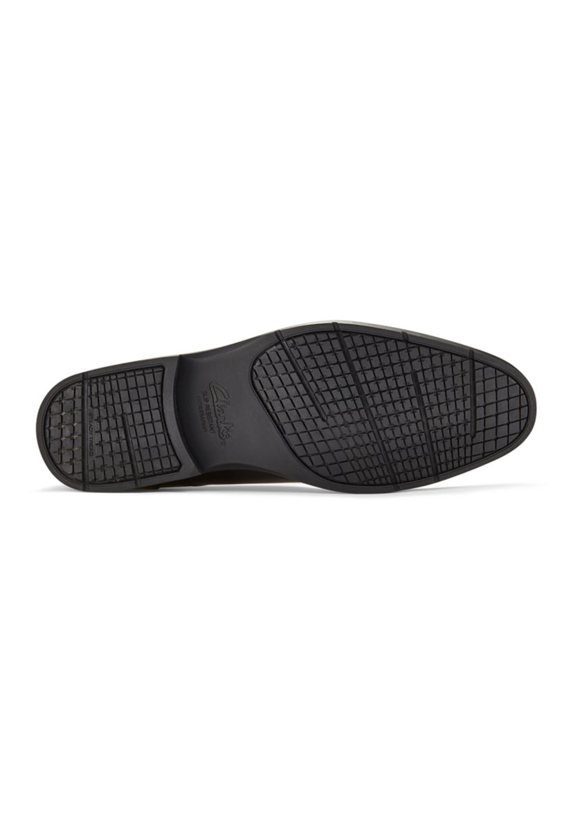 Steadwell Cap Toe Oxfords