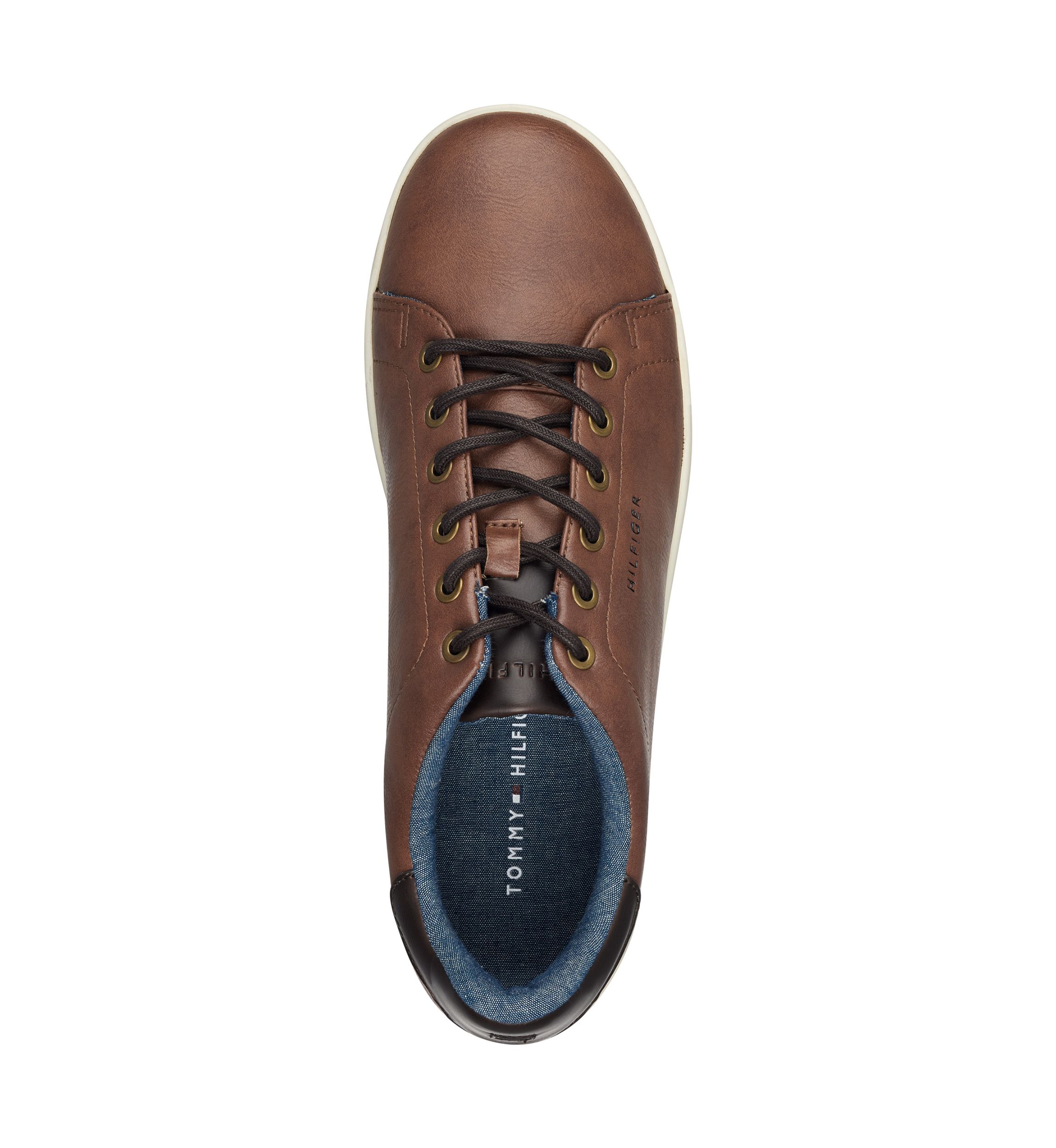 Toris Sneakers