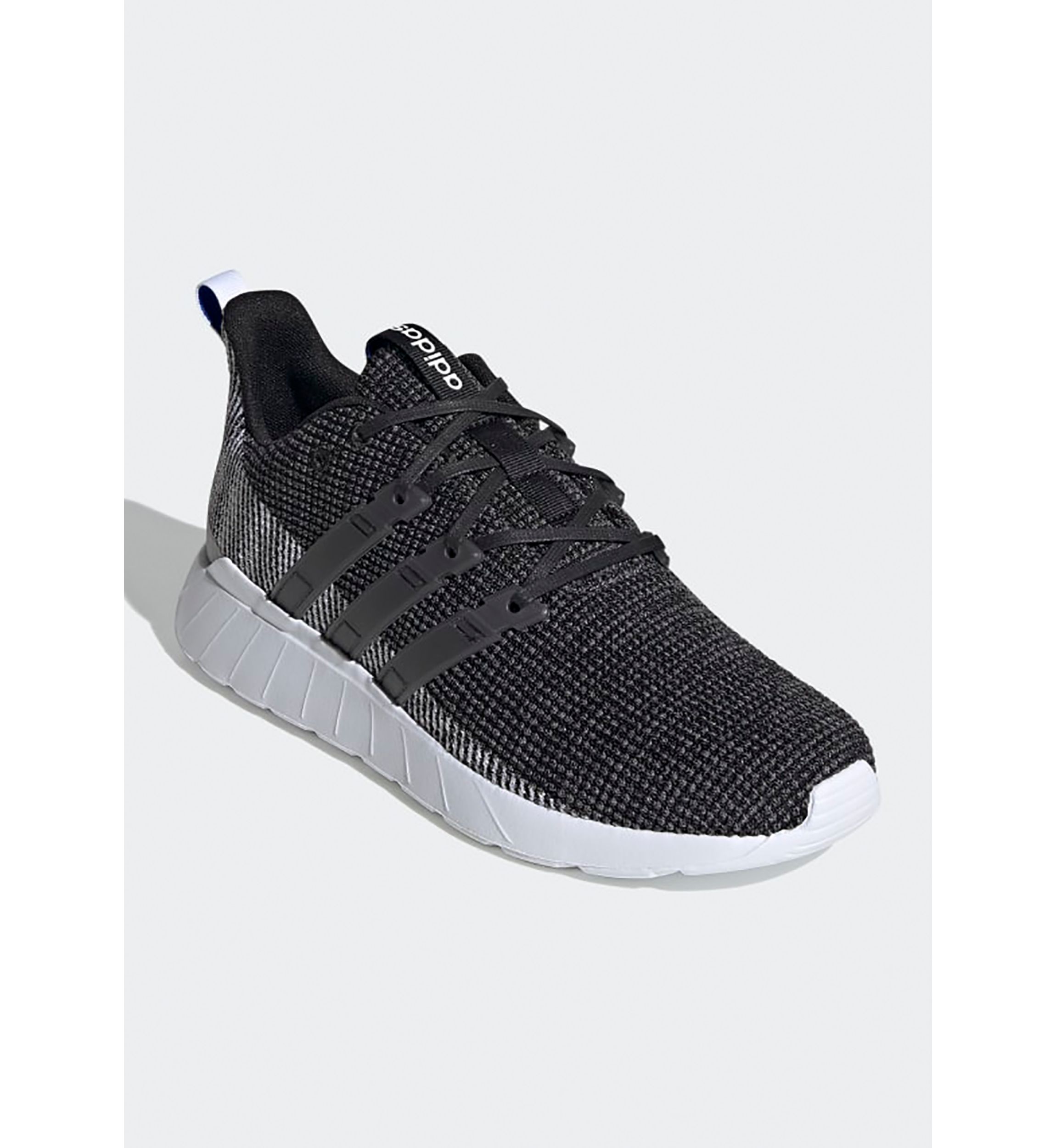 Questar Flow Sneakers
