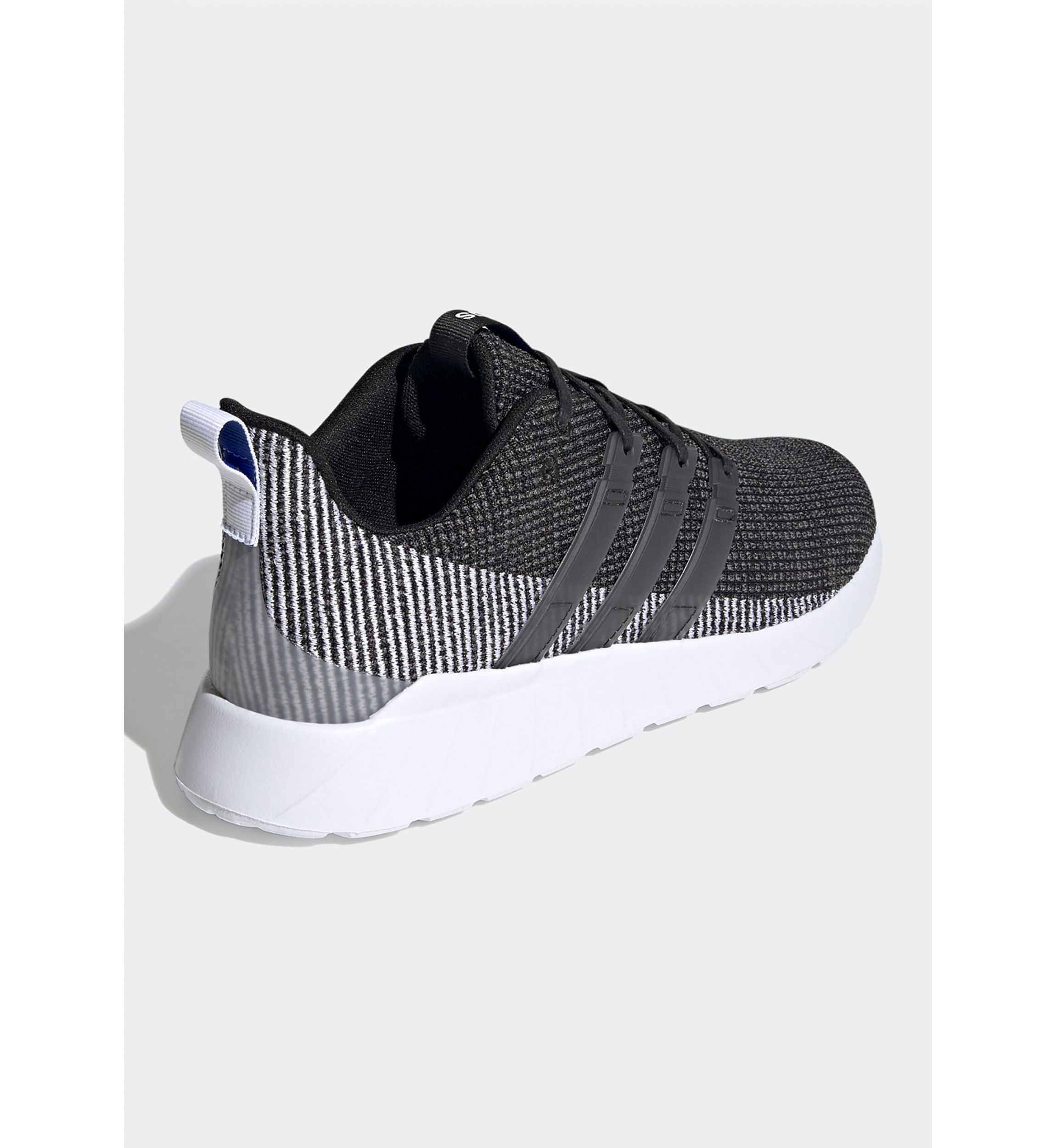 Questar Flow Sneakers