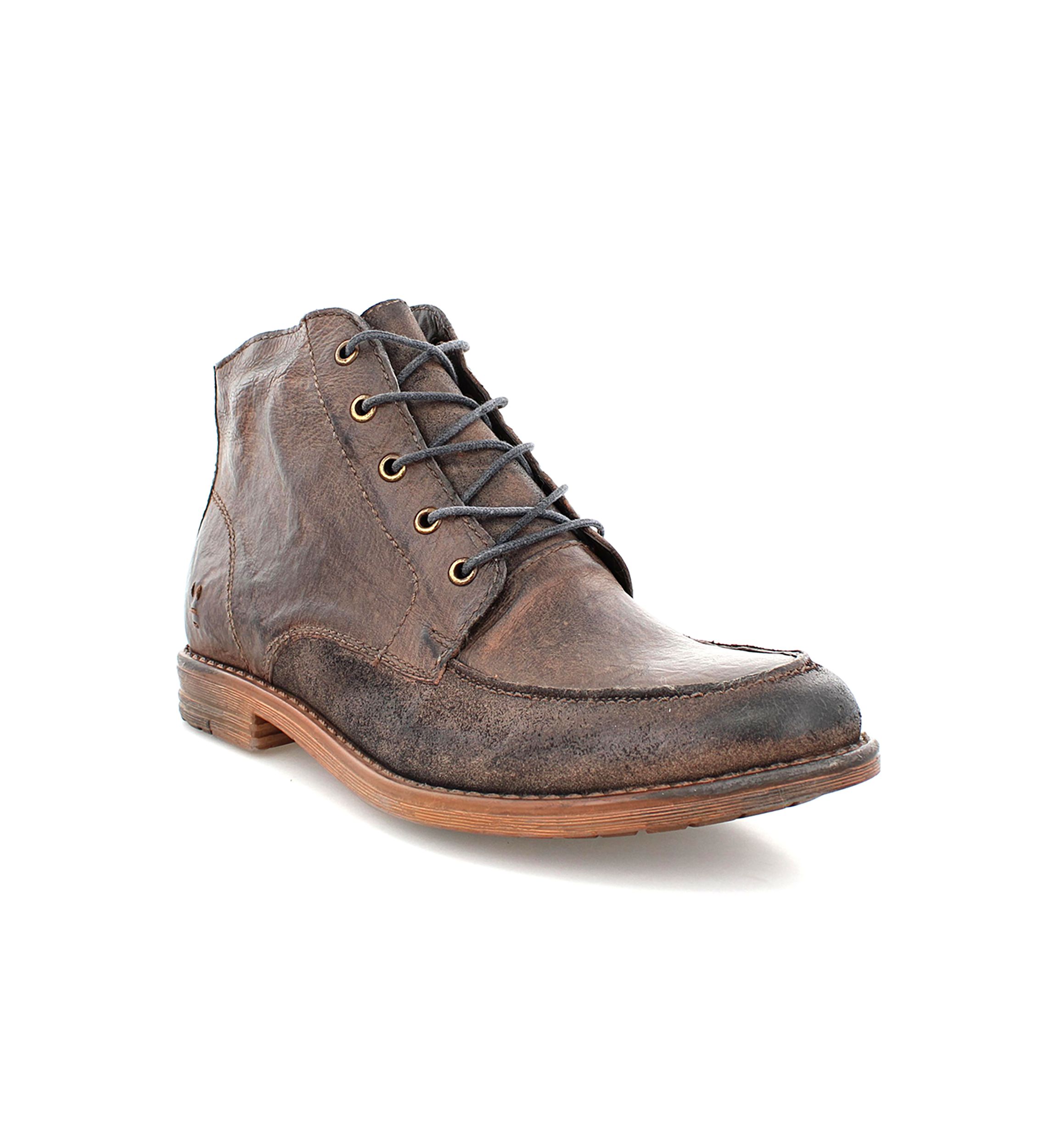 Cass Chukka Boots