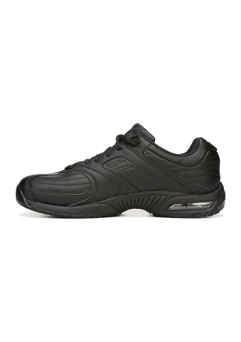 Cambridge Ii Slip Resistant Sneaker