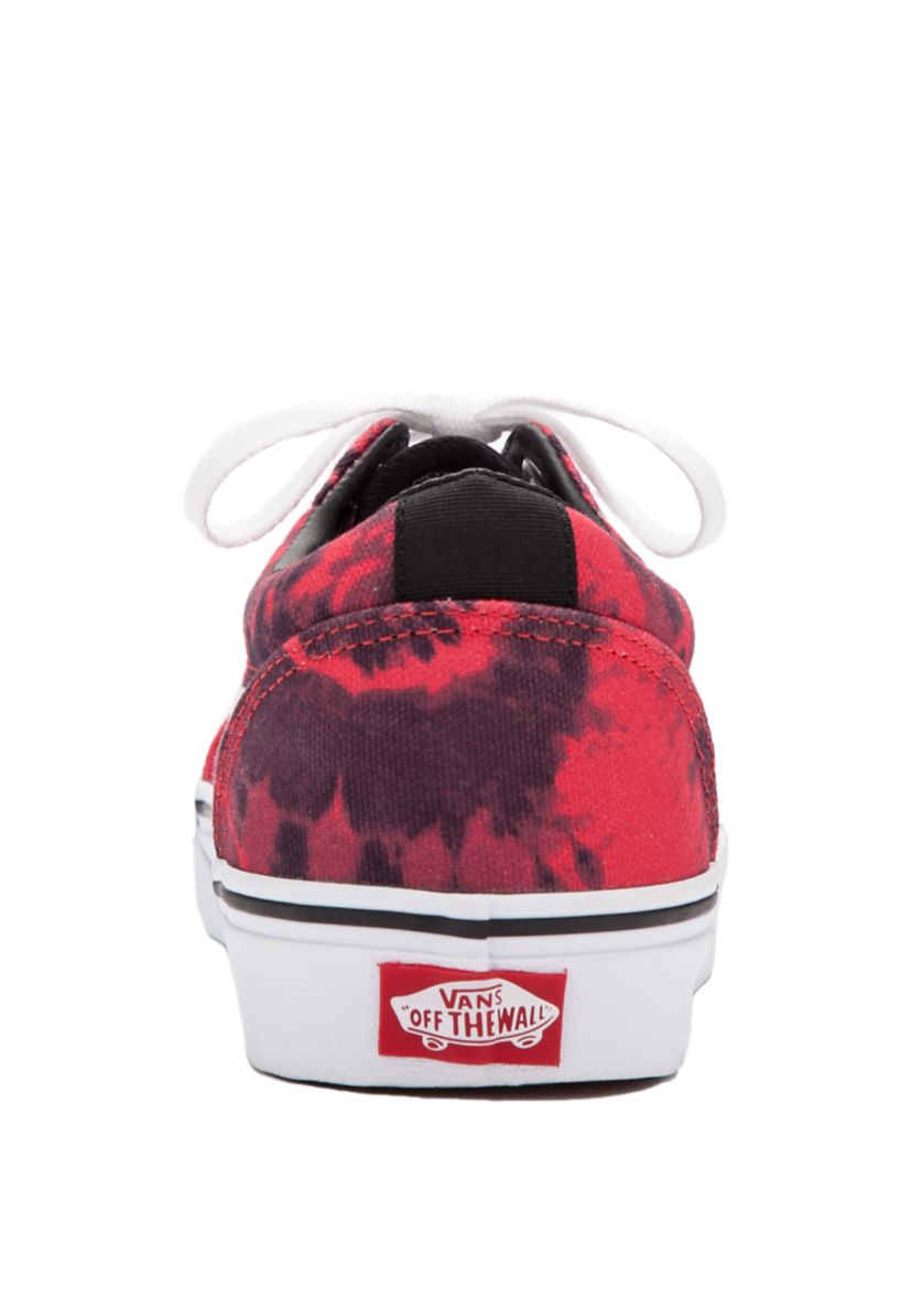 Ward Sneakers