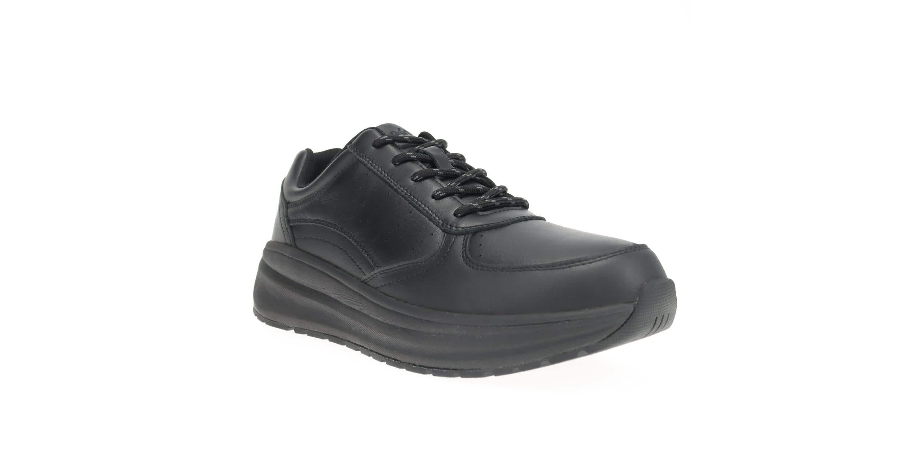 Ultima Sneakers