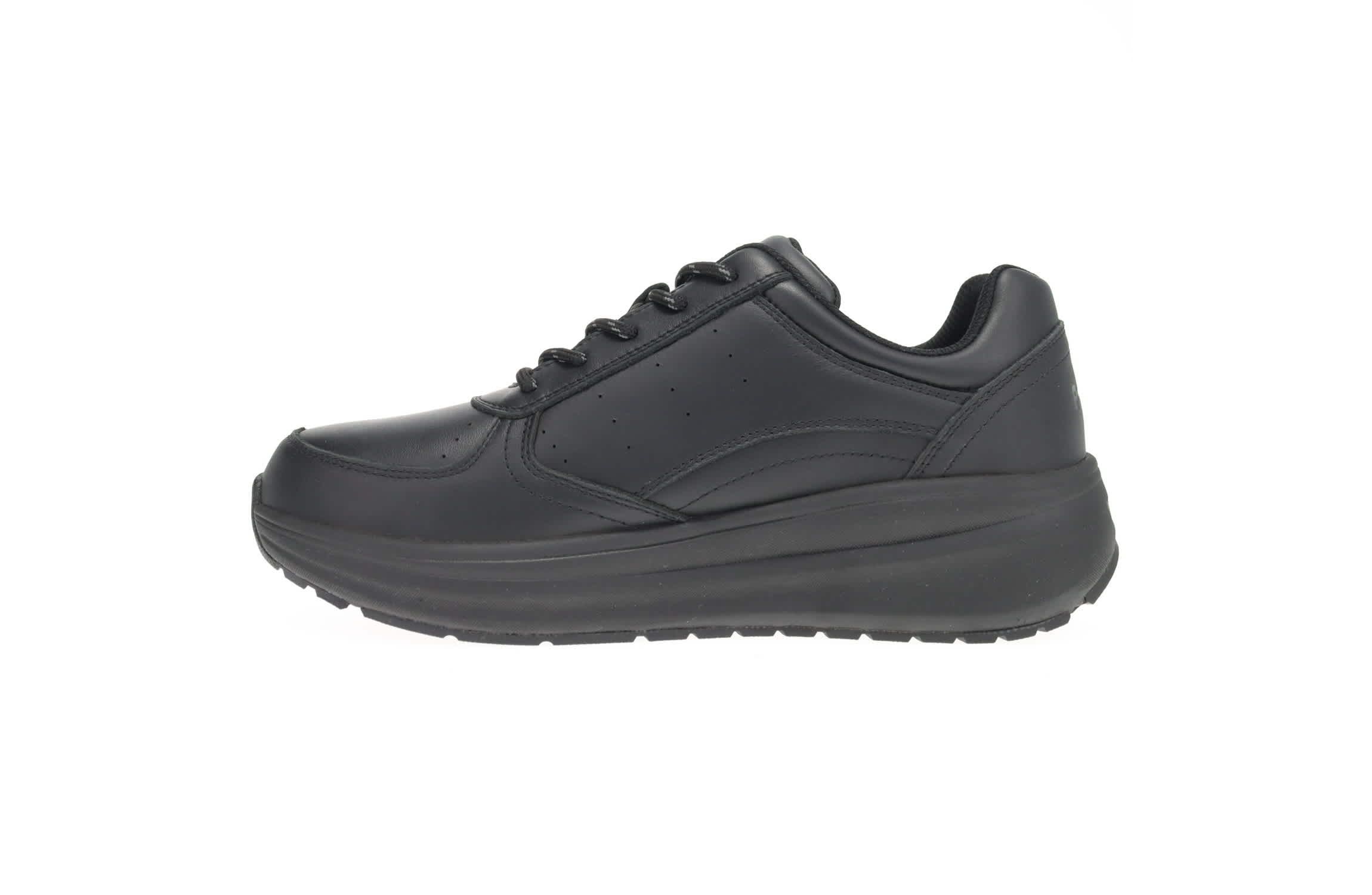 Ultima Sneakers