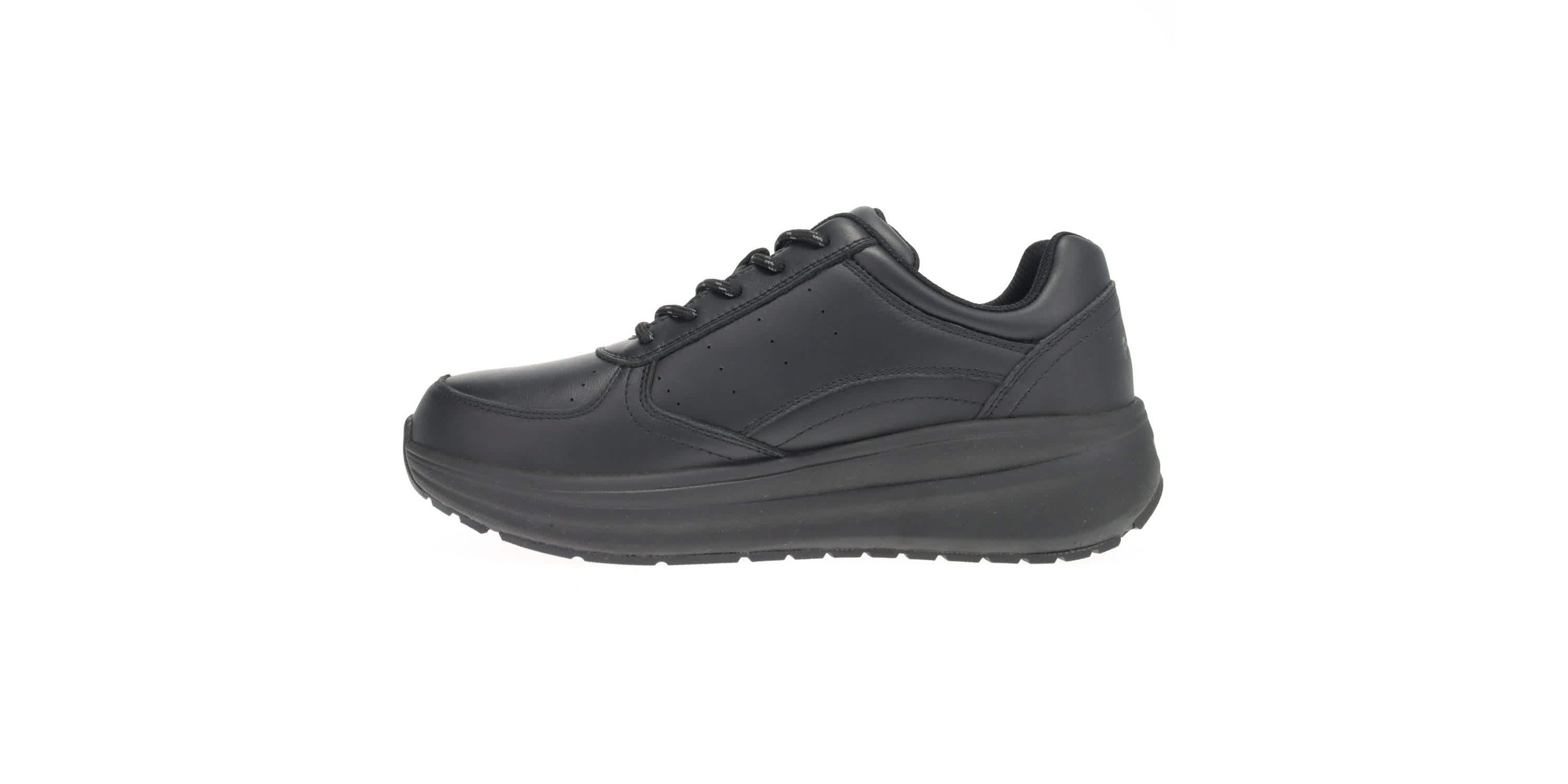 Ultima Sneakers