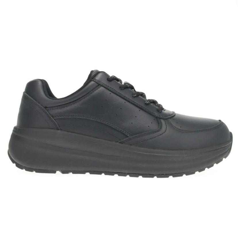 Ultima Sneakers