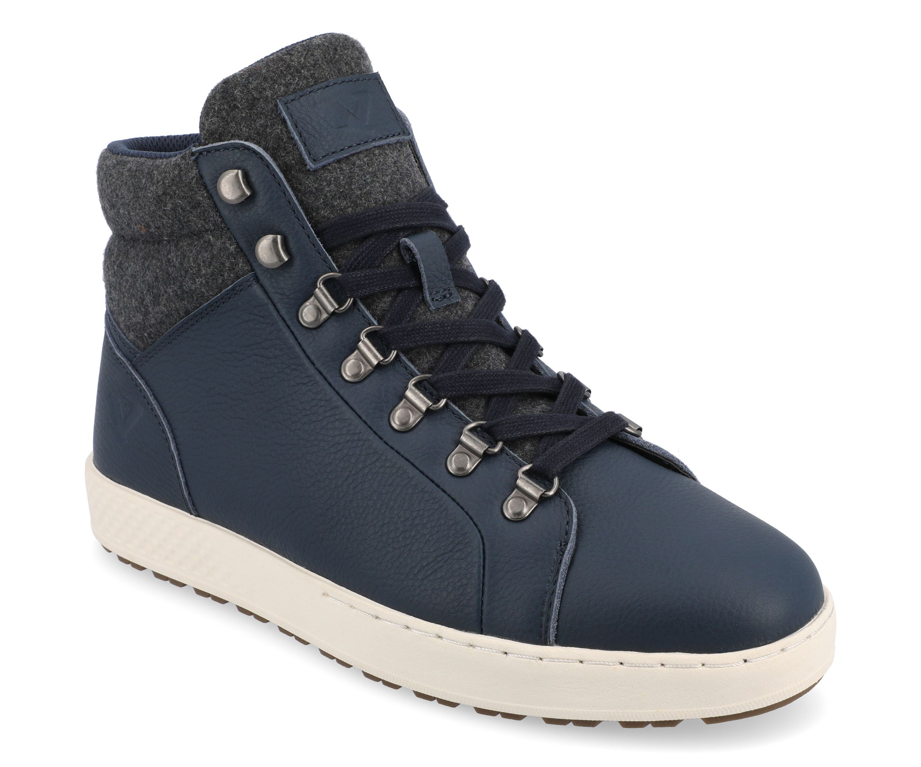 Ruckus Sneakers