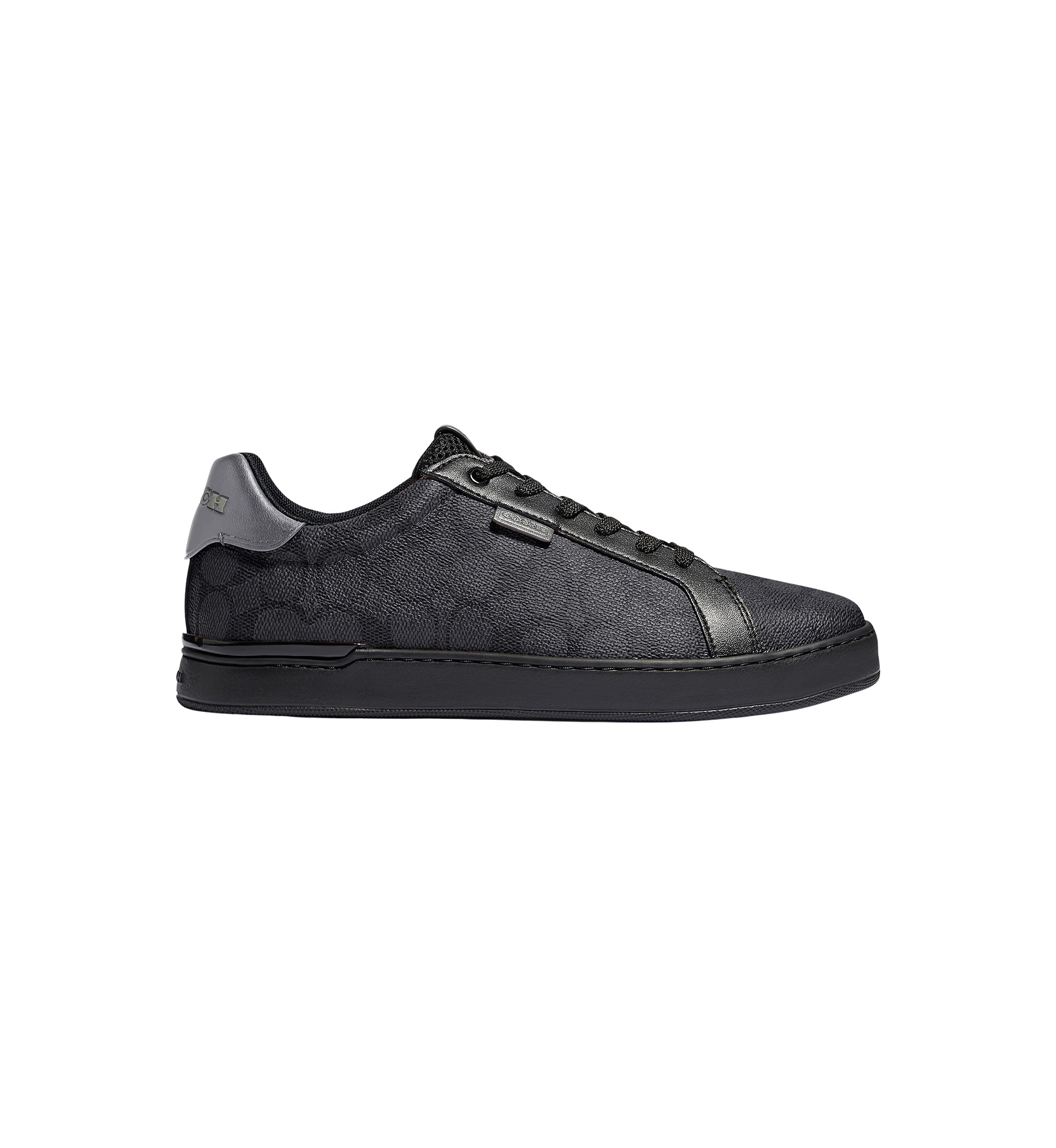  Lowline Low Top Sneaker 