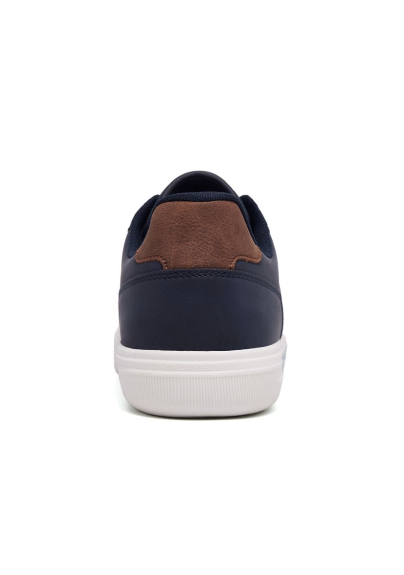 Carter Sneakers